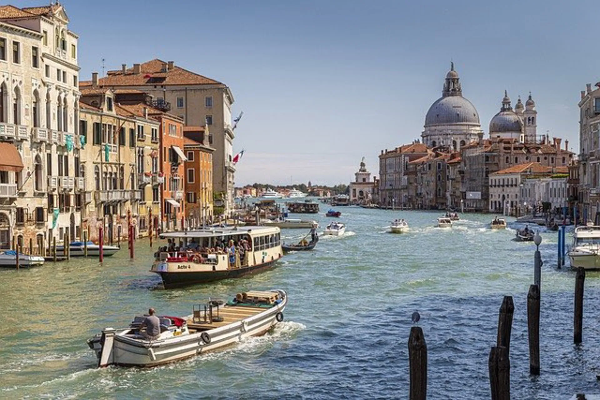 Para la UNESCO Venecia está en grave riesgo de daño irreversible