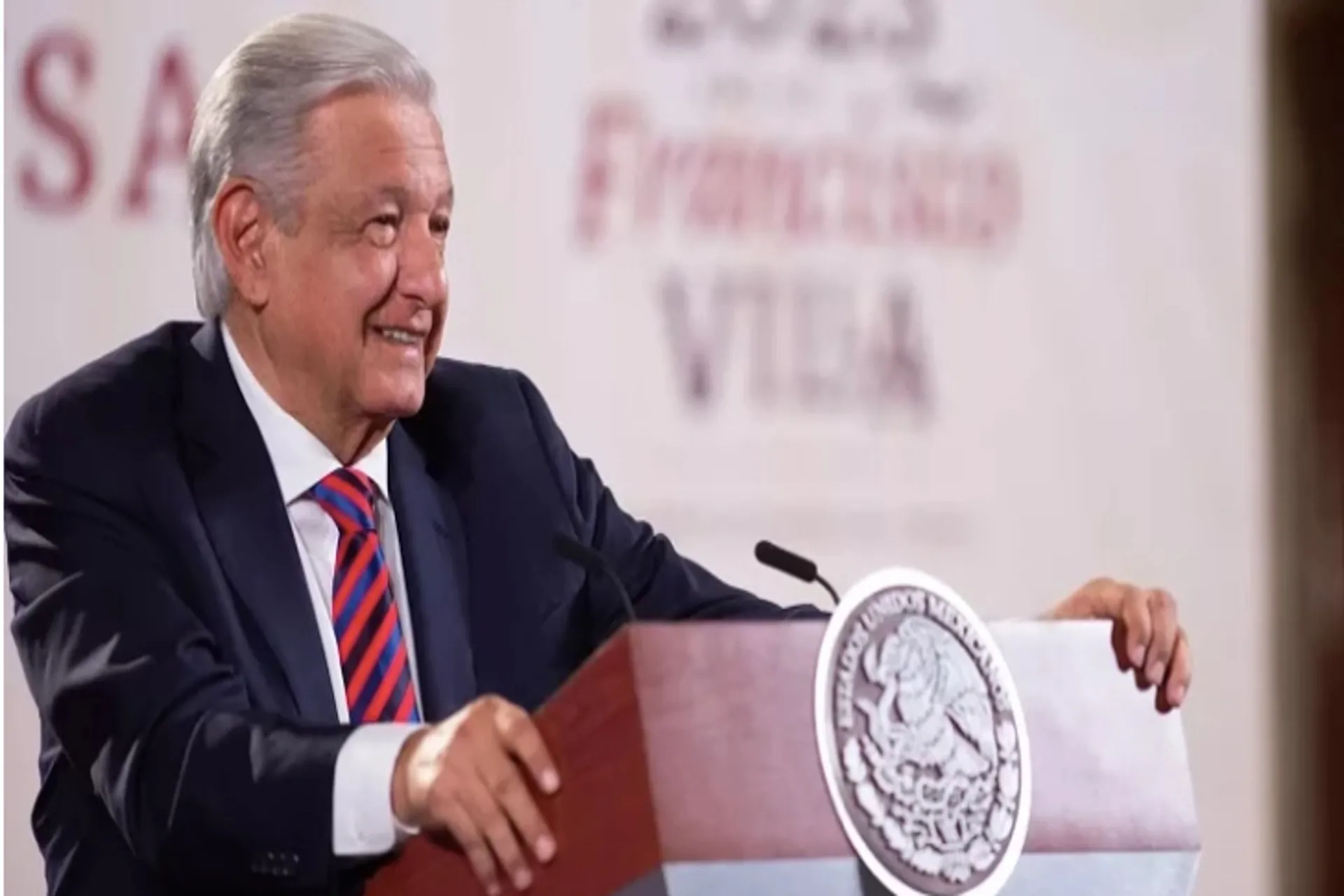 México reconoce que el principal aeropuerto del país “está saturado”