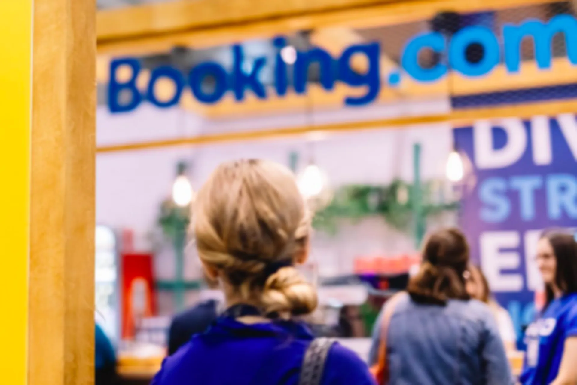 Booking.com reducirá su fuerza laboral hasta en un 25 por ciento