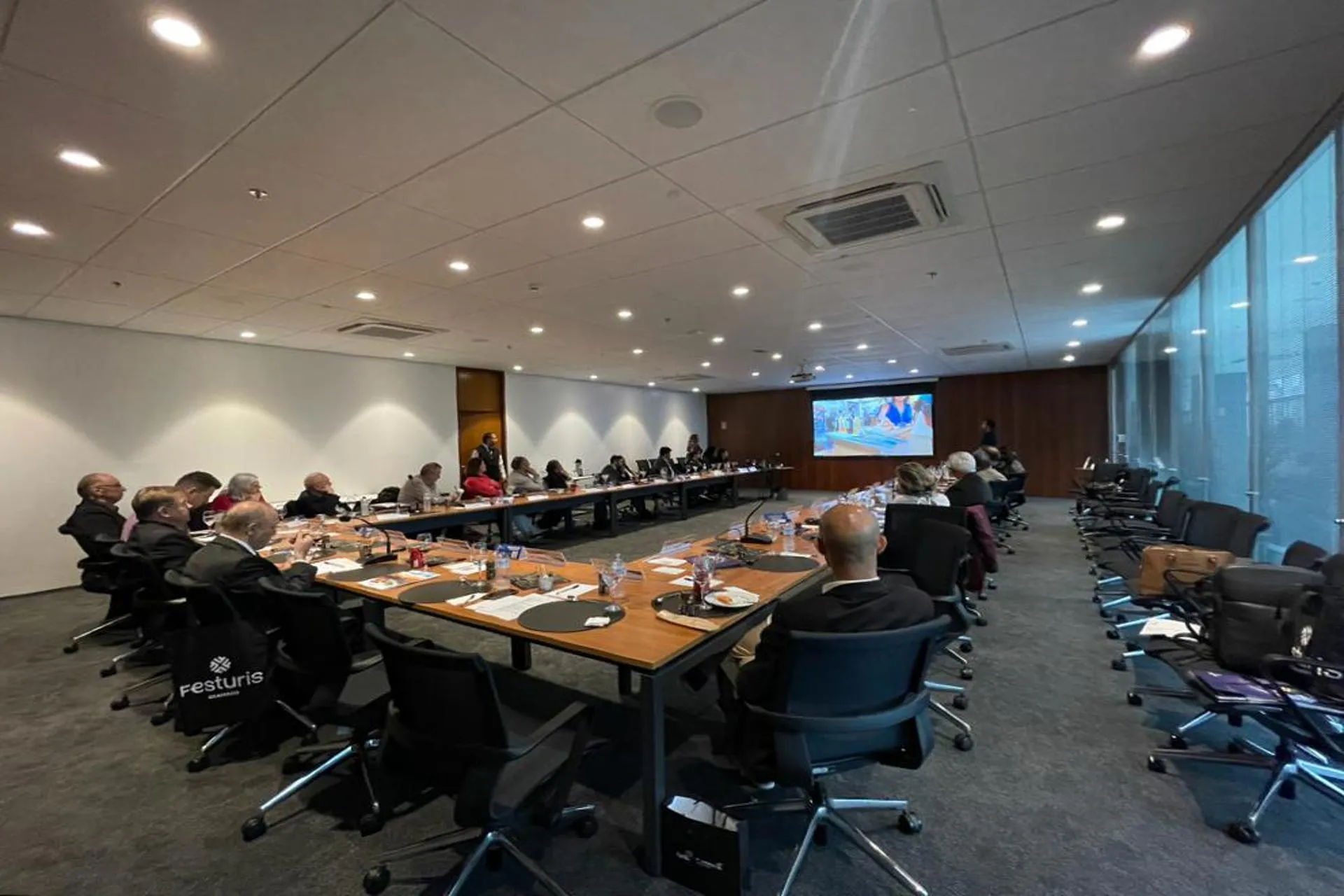 Directores de Festuris presentan el evento en Fecomércio