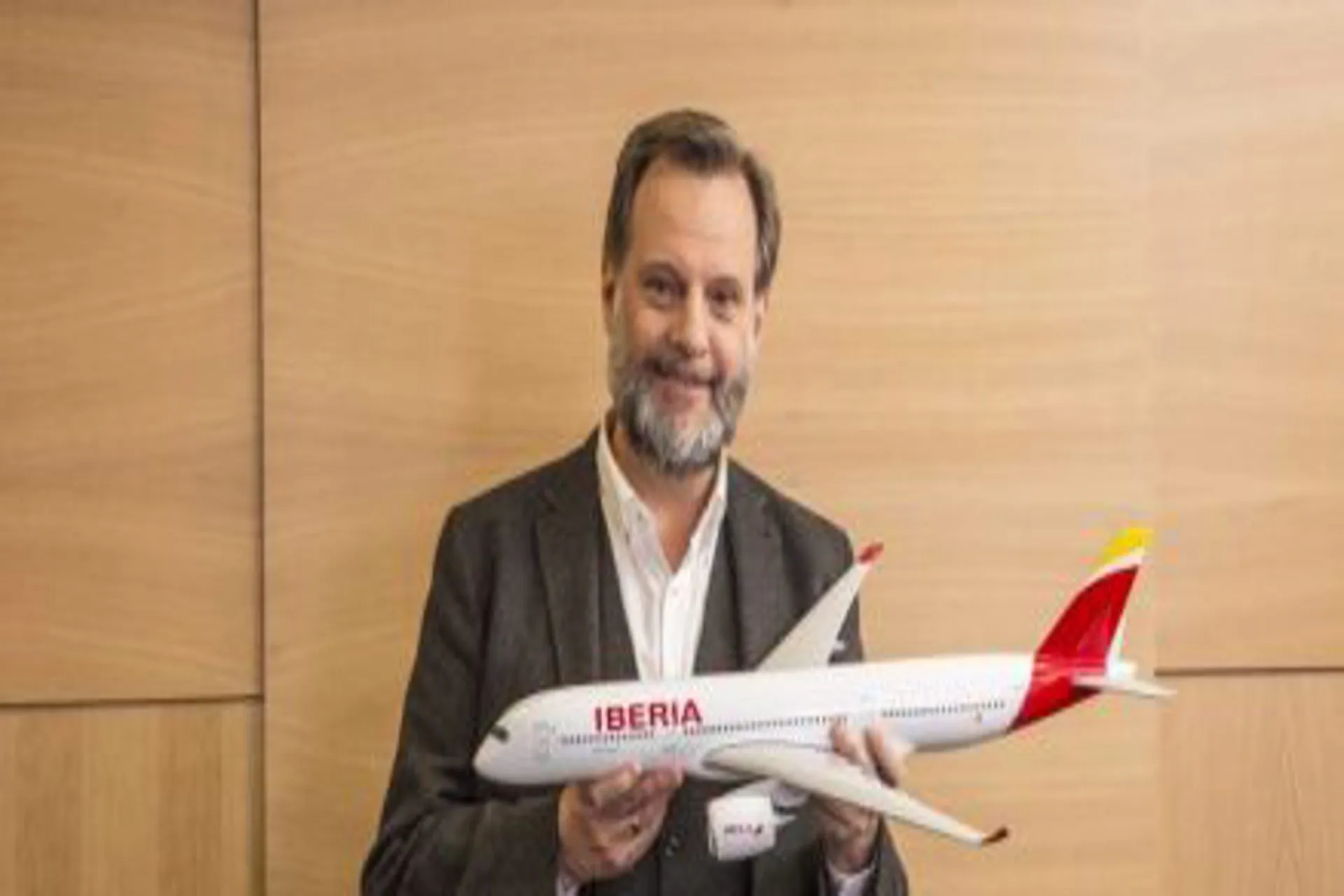 Iberia se reinventa y piensa en "un nuevo modelo turistico"