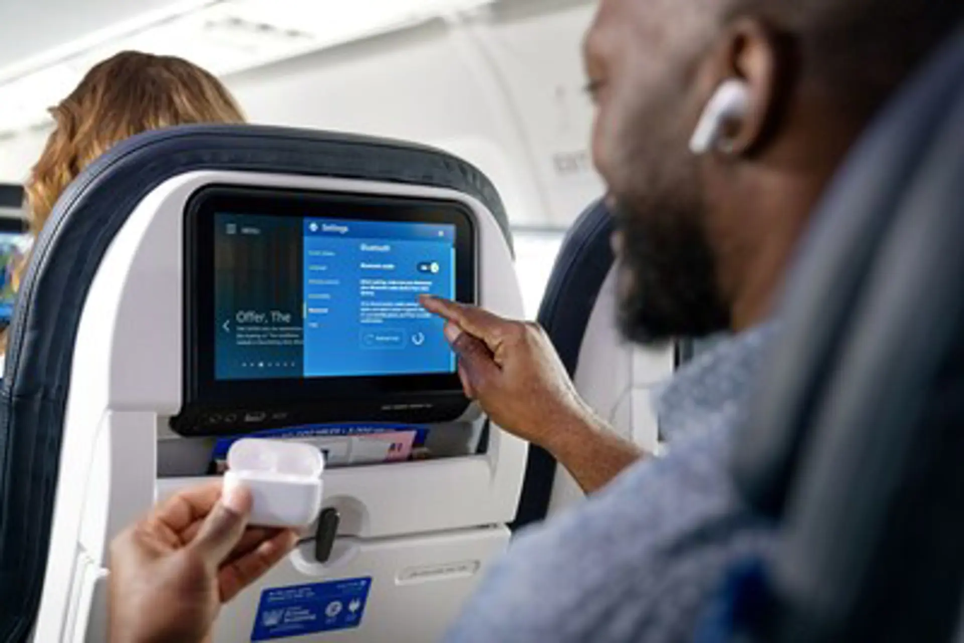 United promueve los beneficios de los aviones con Bluetooth