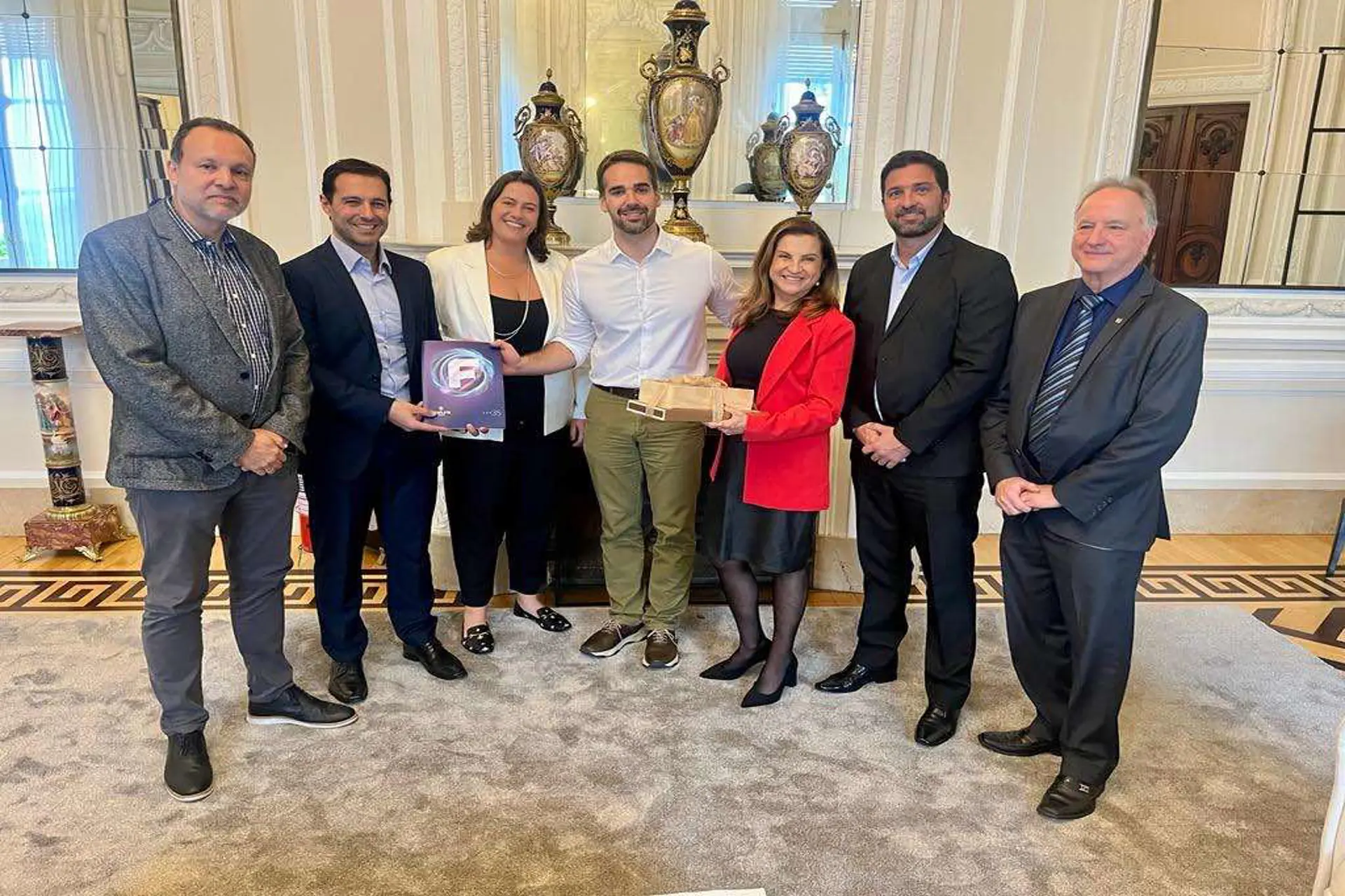 Gobernador de Rio Grande do Sul recibe invitación oficial a Festuris