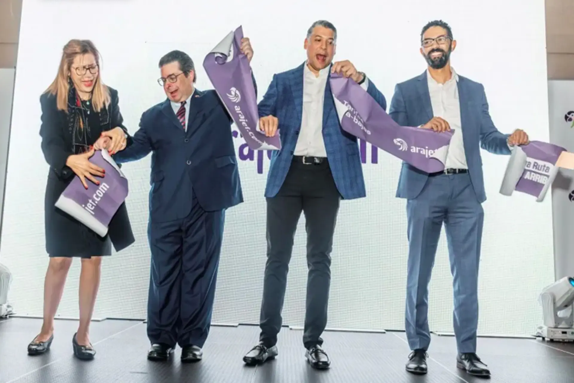 Arajet hace historia al conectar Toronto y Santo Domingo