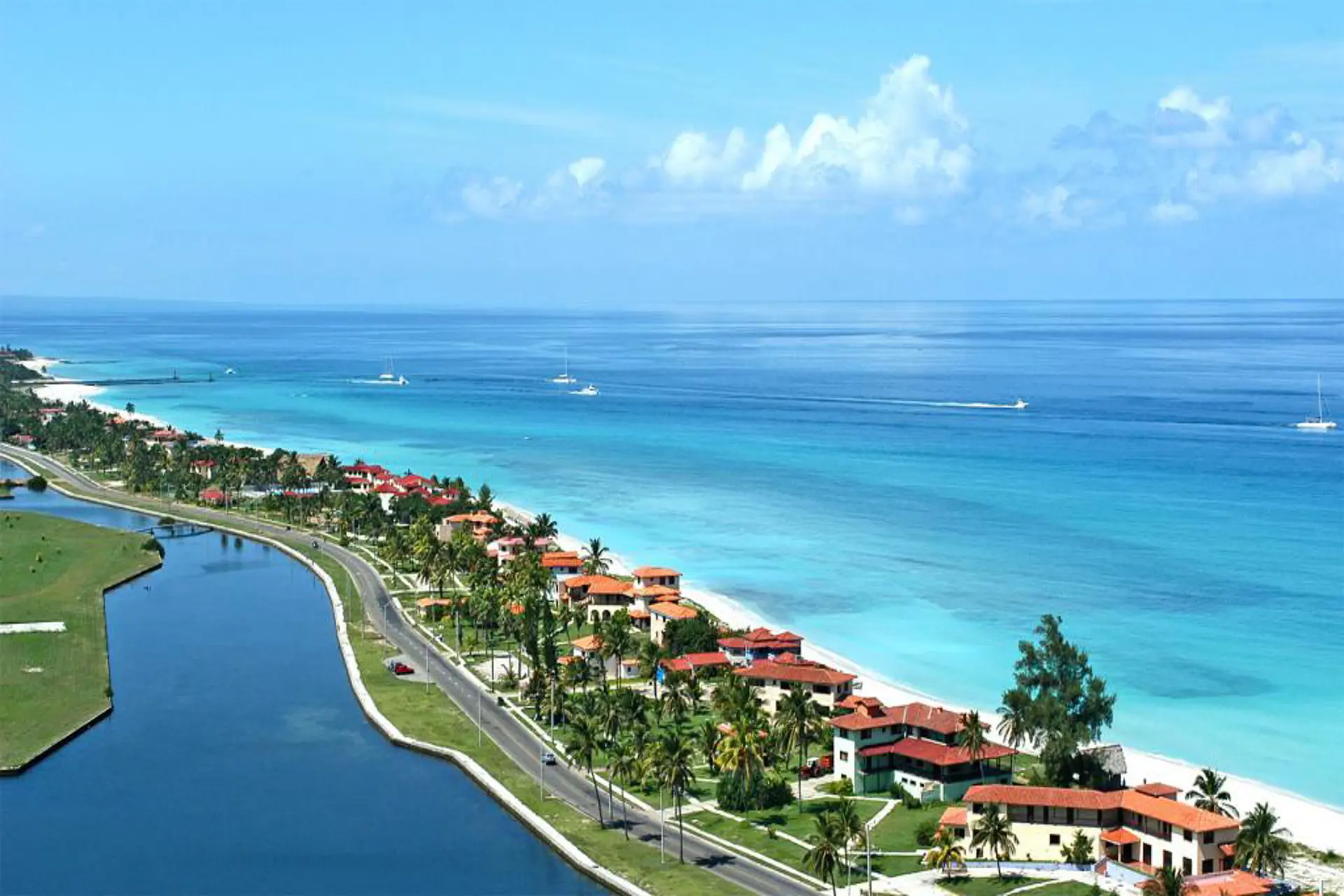 Cuba recibió 1,8 millones de visitas internacionales hasta Septiembre 