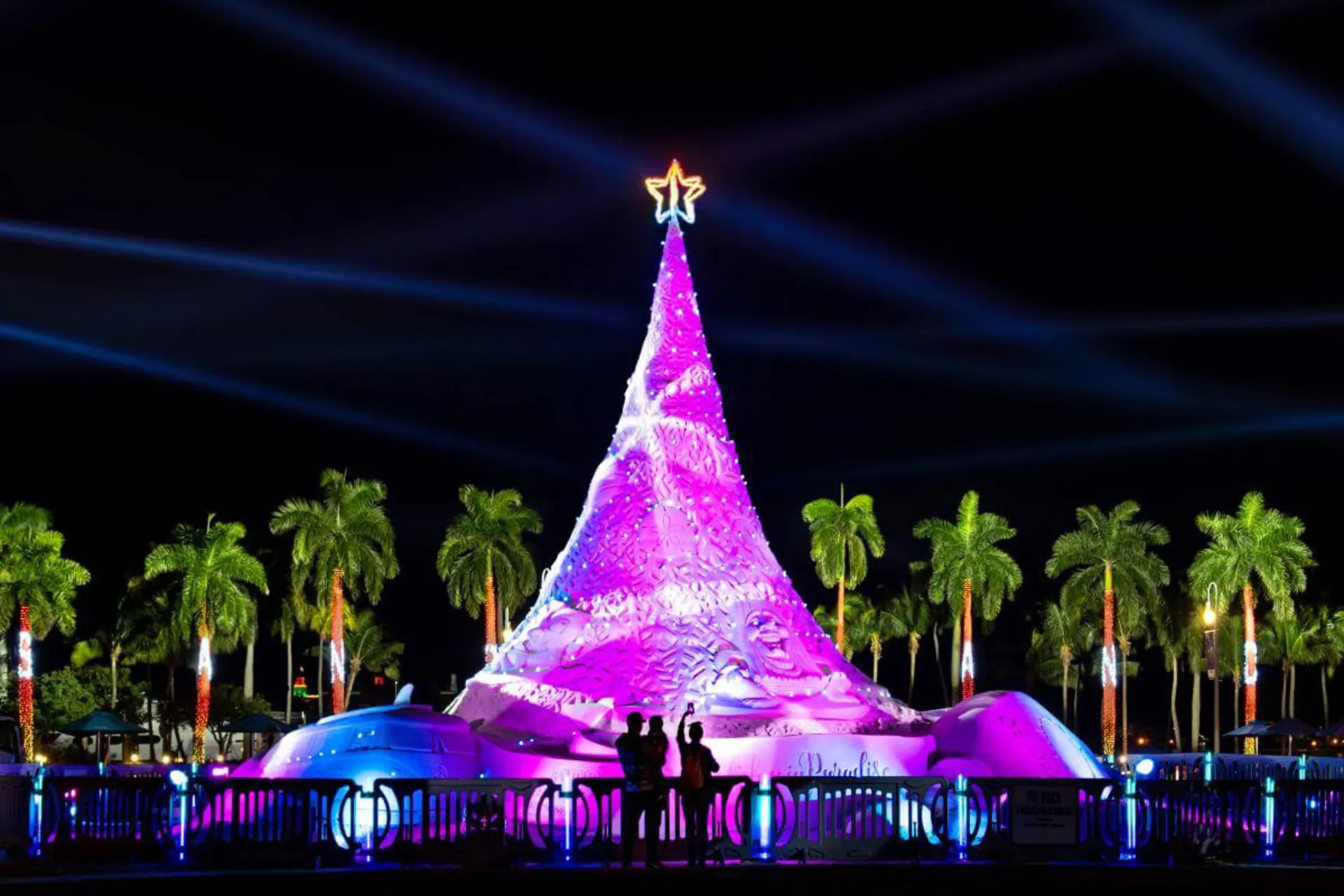 Mira las experiencias navideñas en The Palm Beaches, Florida
