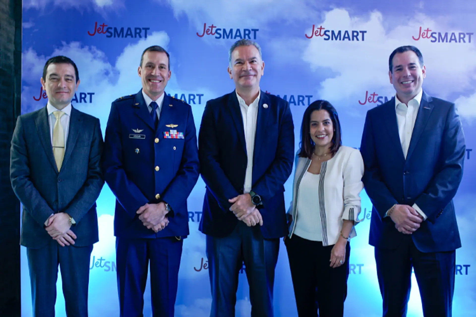 JetSmart entra a operar al mercado doméstico de Colombia
