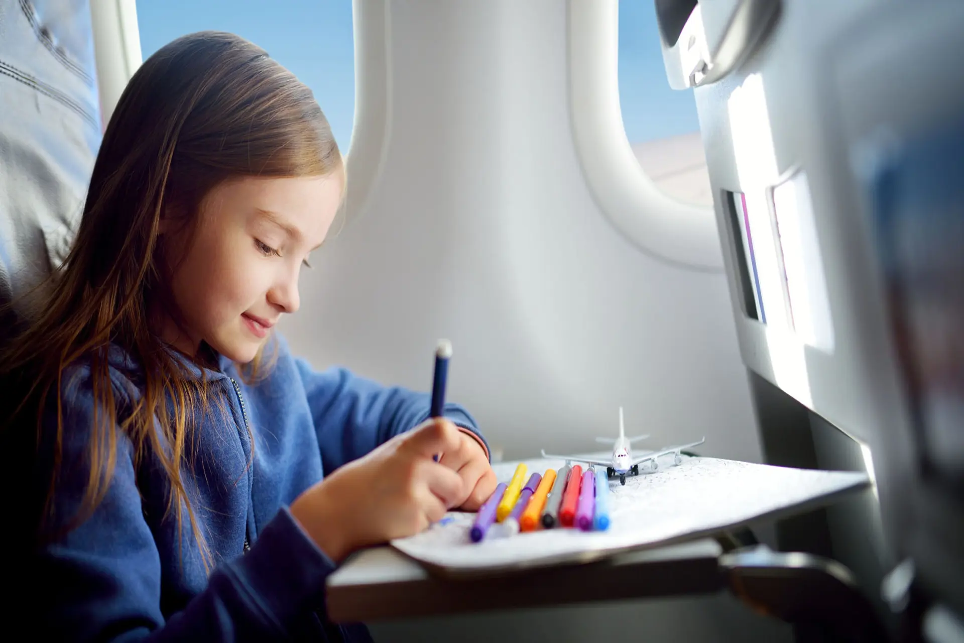 Avianca: menores de 14 años deberán viajar acompañados Avianca: menores de 14 años deberán viajar acompañados