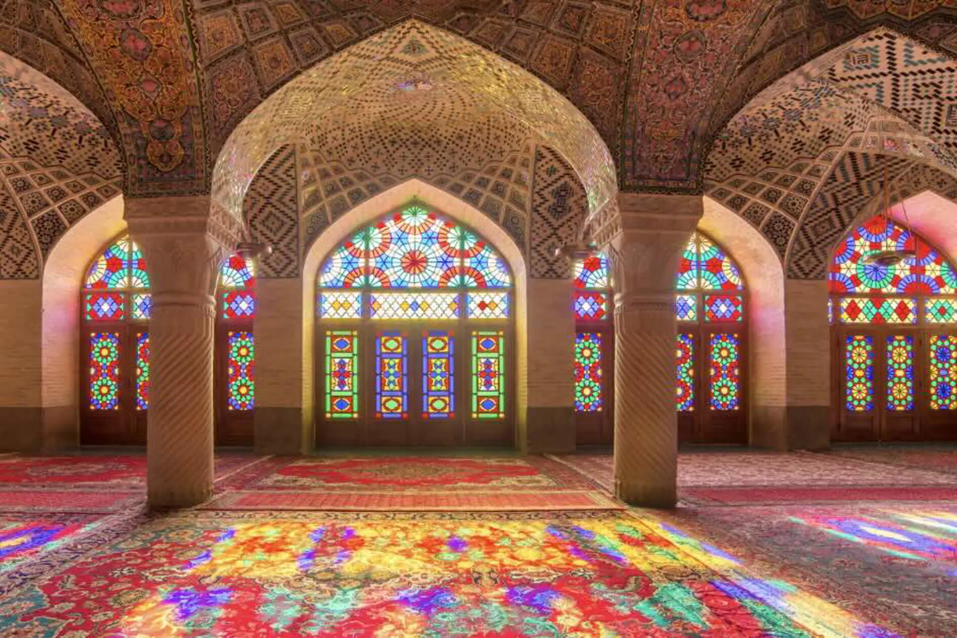 OMT celebra el patrimonio y la cultura en una visita oficial a Irán