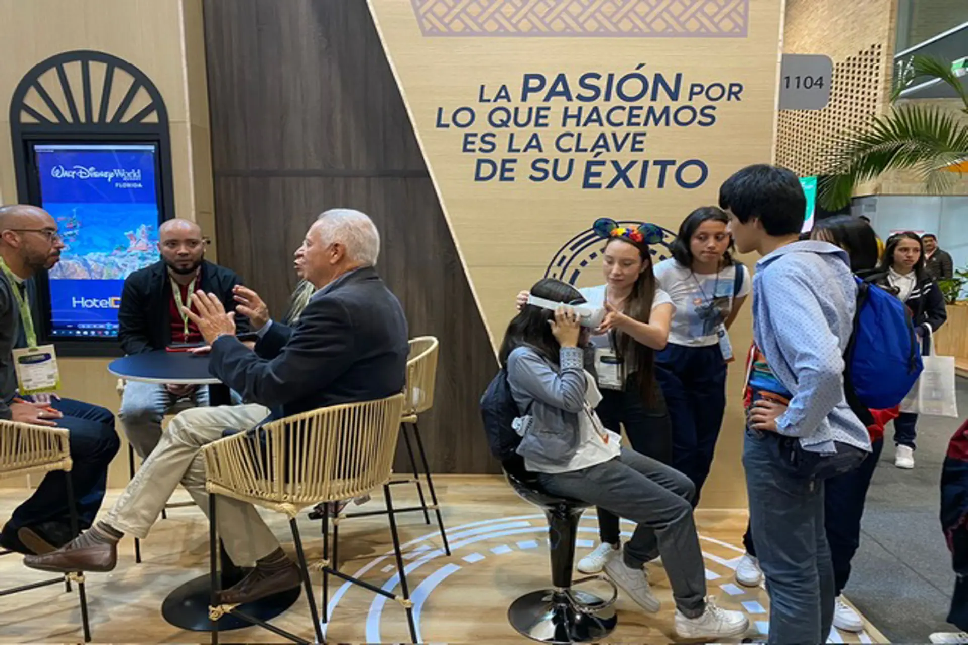 HotelDO pisó fuerte en Bogota con un 2° Campus y su presencia en ANATO