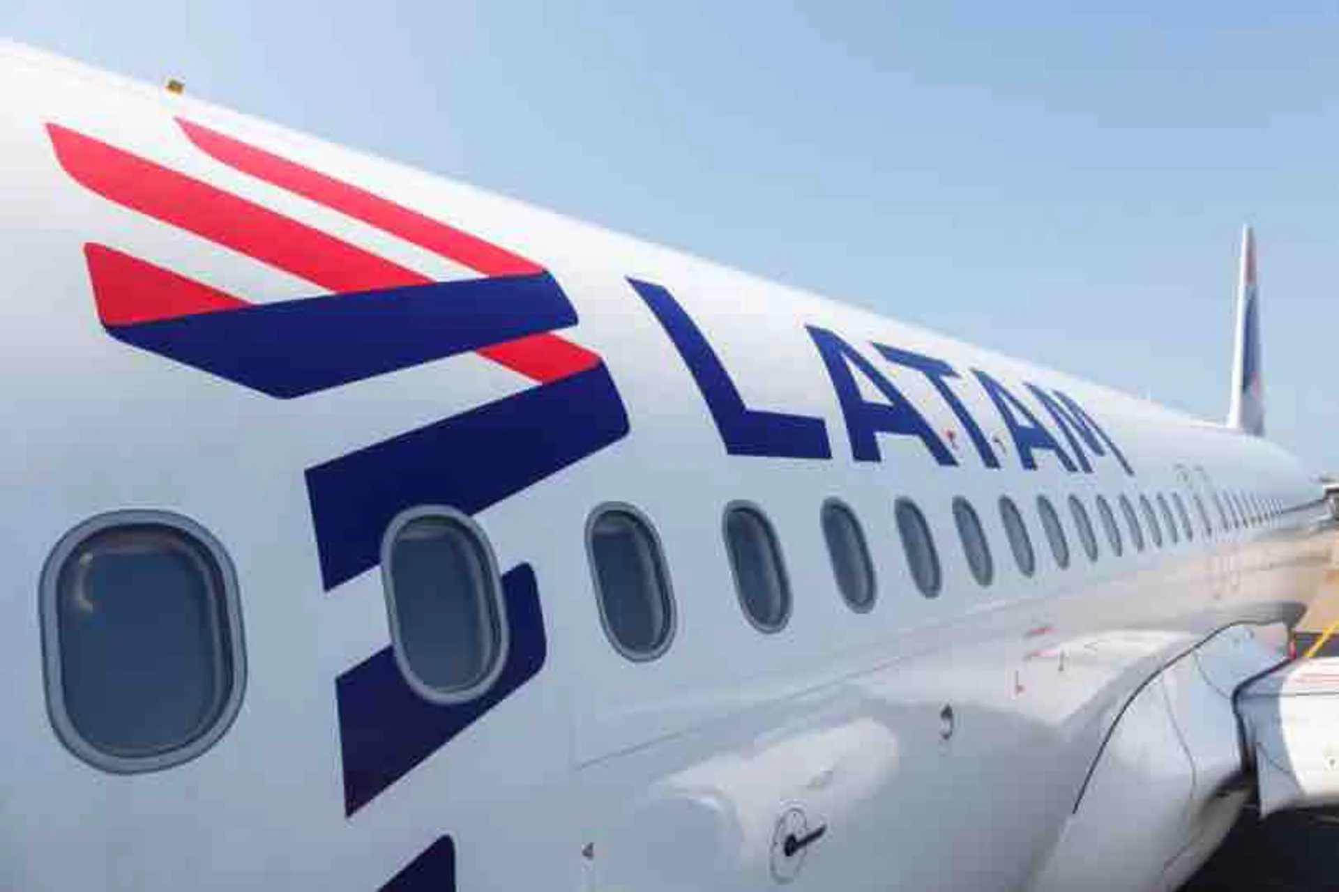 LATAM Airlines quiere salir de Amadeus y agencias lo rechazan