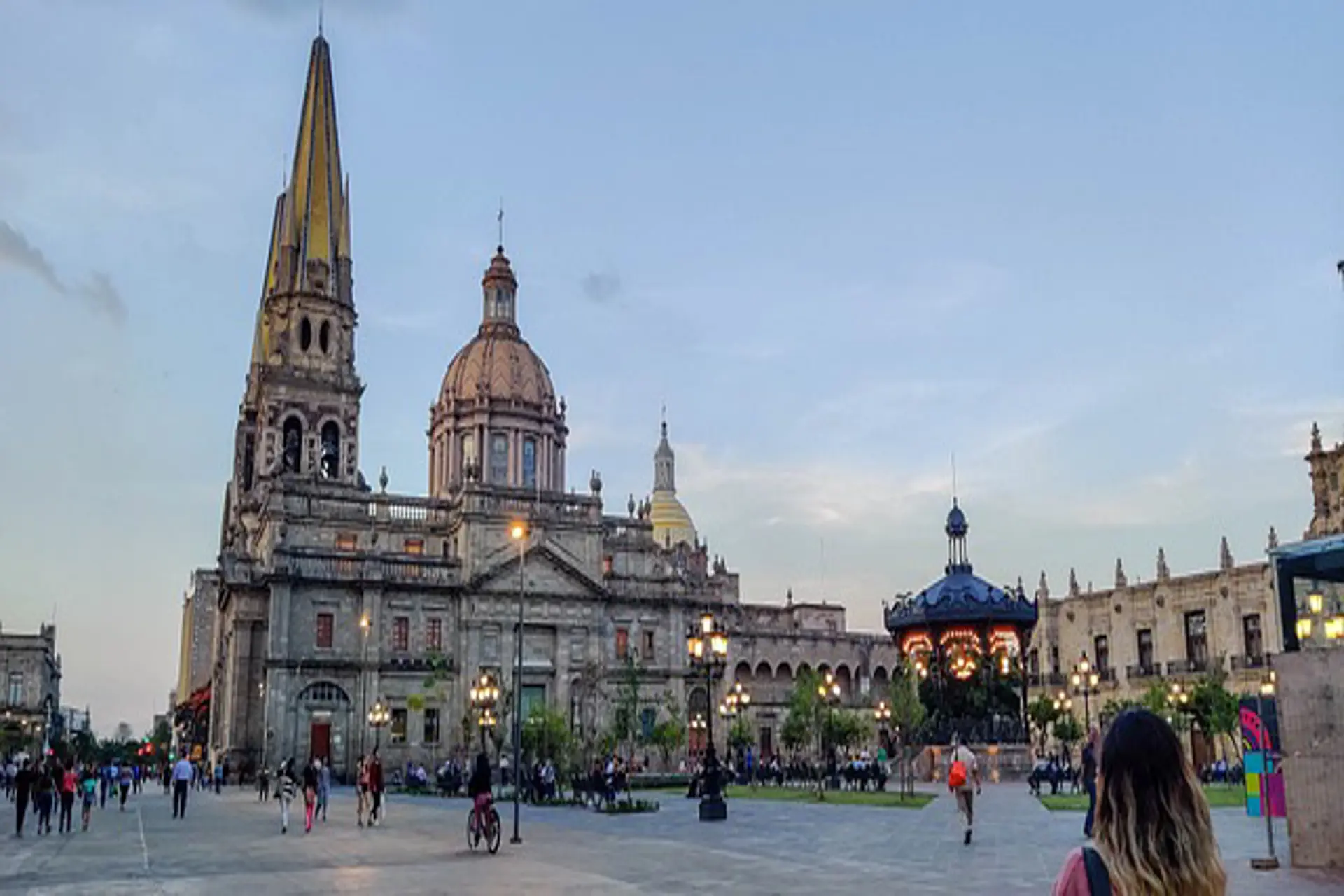 Llegan a México más de 6M de turistas internacionales vía aérea 