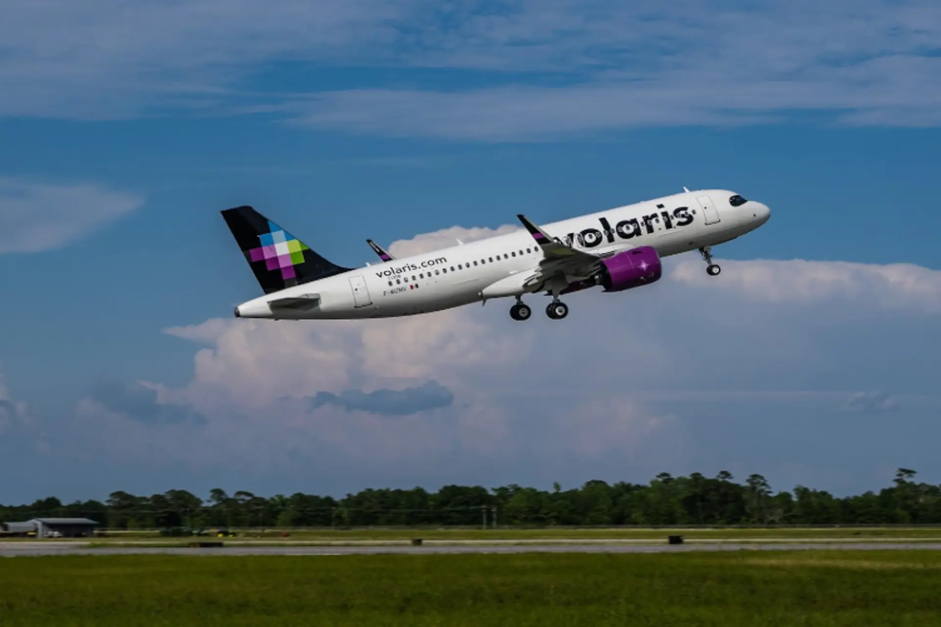 Volaris transportó 33 millones de pasajeros en 2023 y sigue creciendo