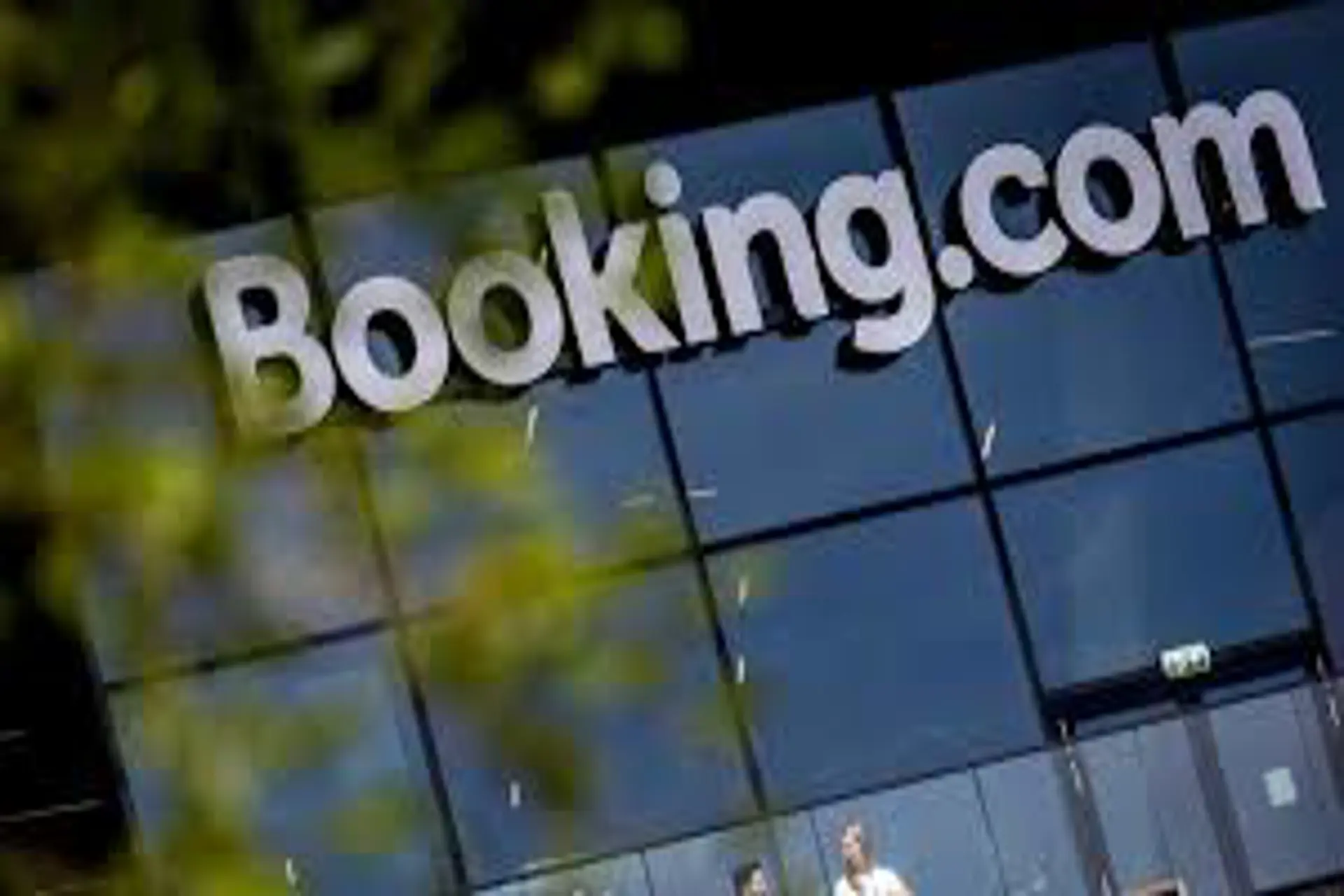 Se confirma la multa a Booking por abusar de posición de dominio 