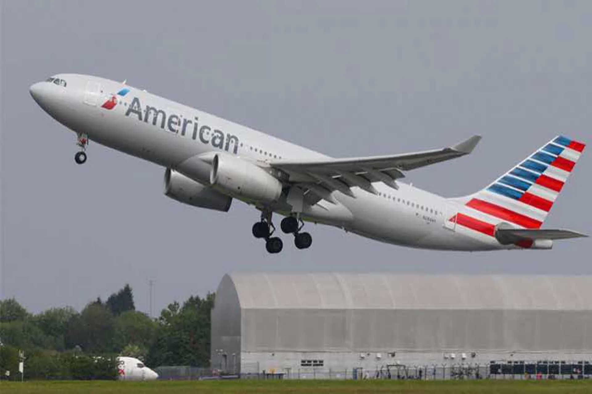 American Airlines anuncia nueva ruta Los Ángeles - Cancún