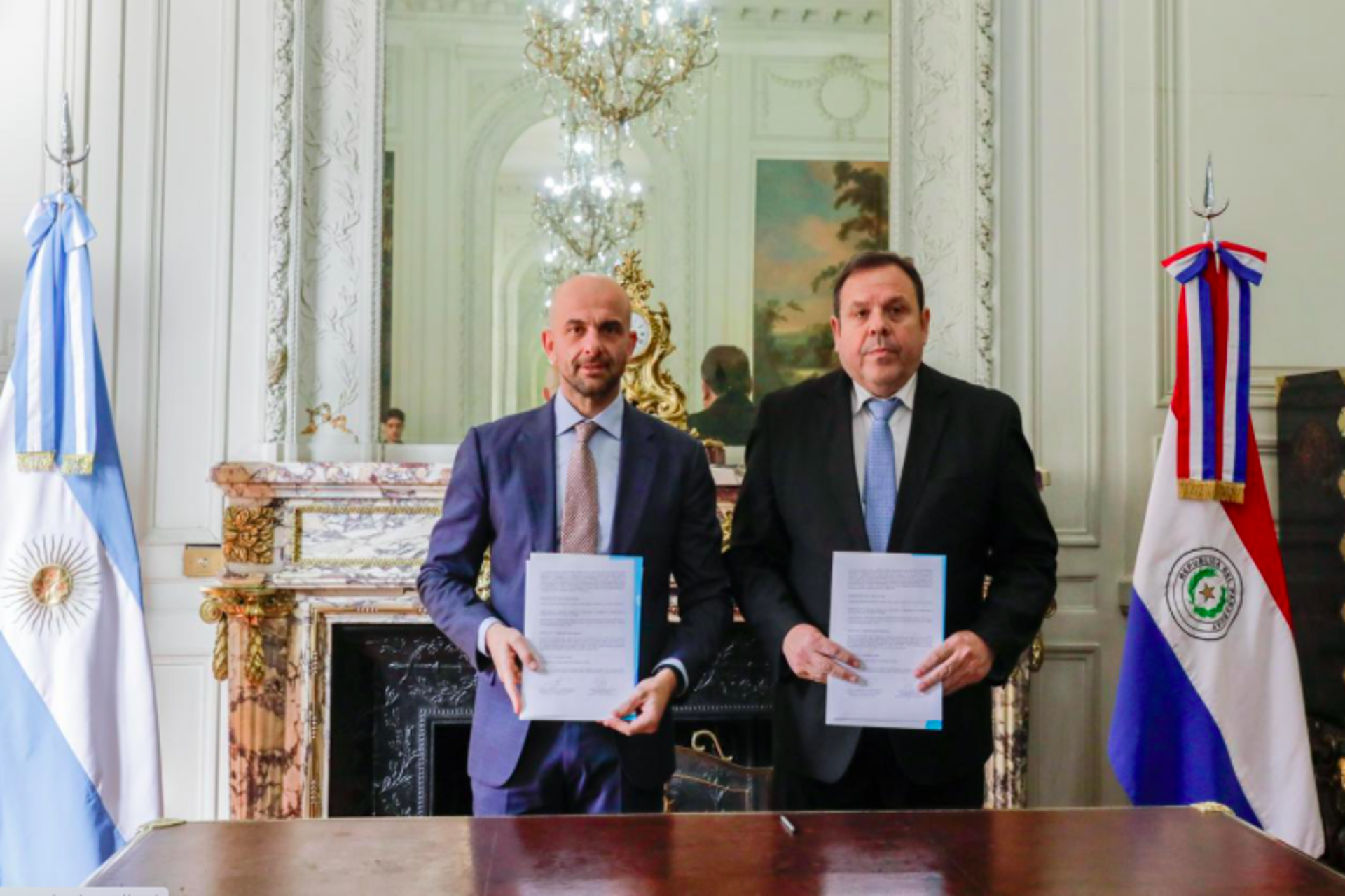 Paraguay se suma a la polìtica de Cielos Abierto de Argentina