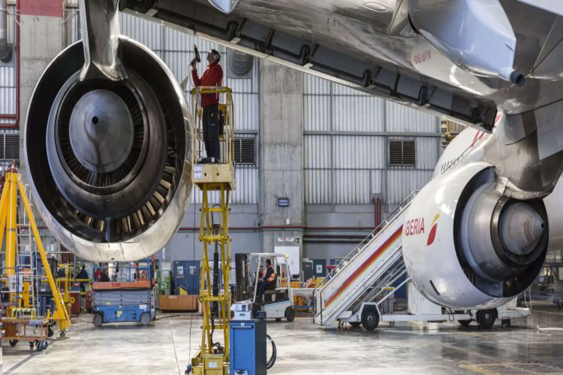 Deficit en mantenimiento de aviones pone en crisis el tráfico aéreo