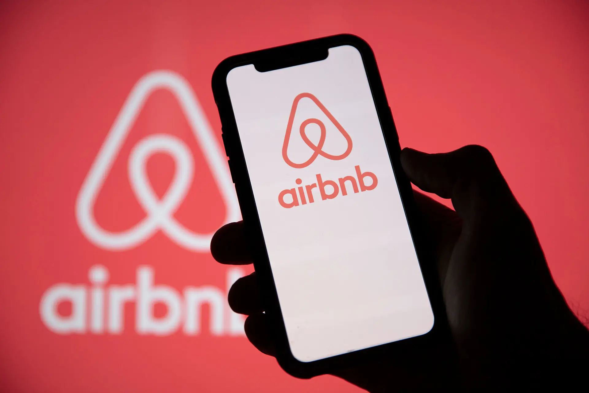 El crecimiento de Airbnb se ha desacelerado en varias áreas clave