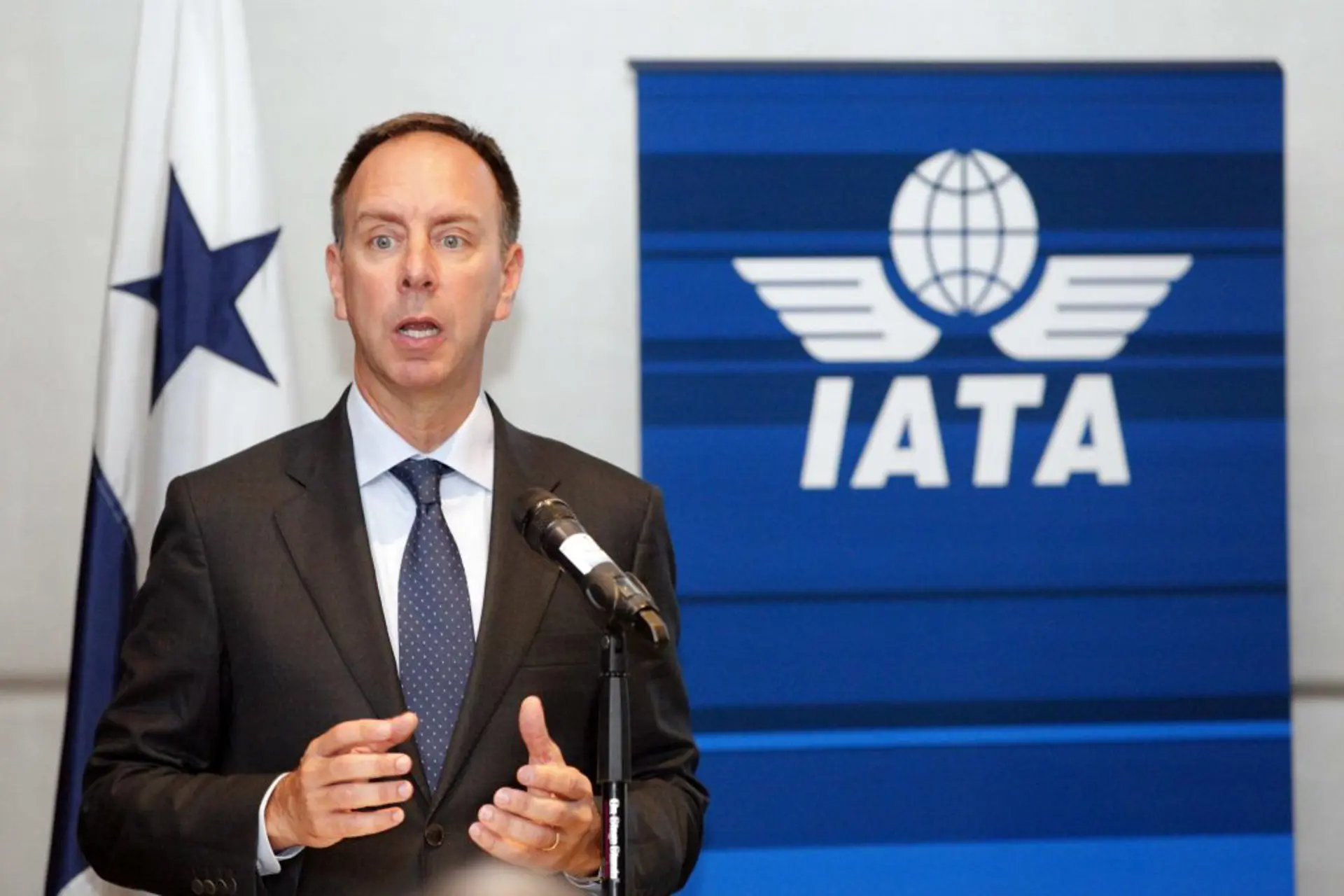 Argentina: IATA apoya reglamentar la esencialidad en sector aeronáutico