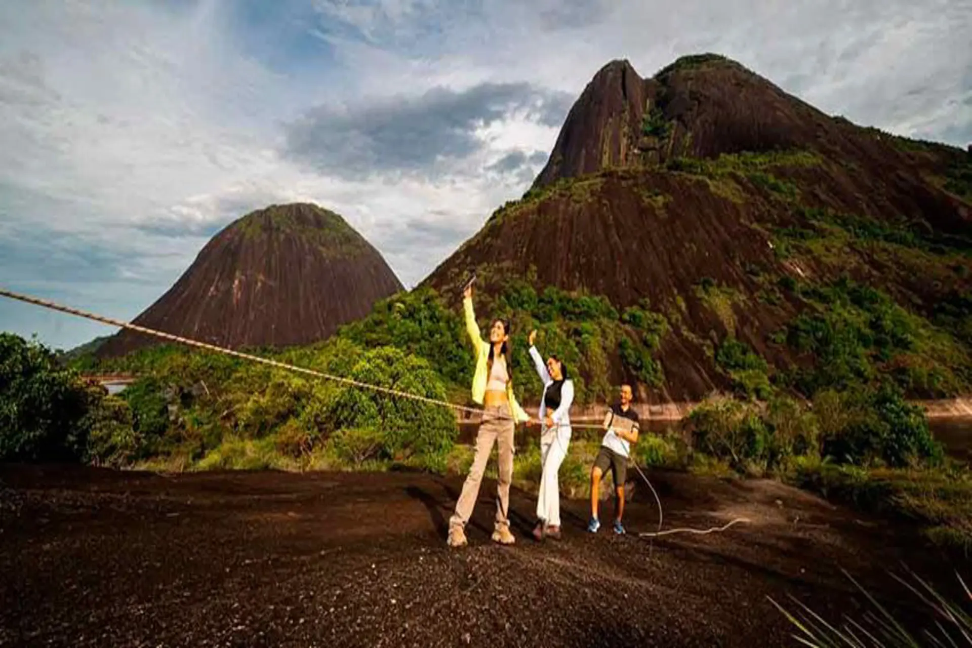 Lanzan campaña para visitar rutas turísticas de Colombia en Navidad