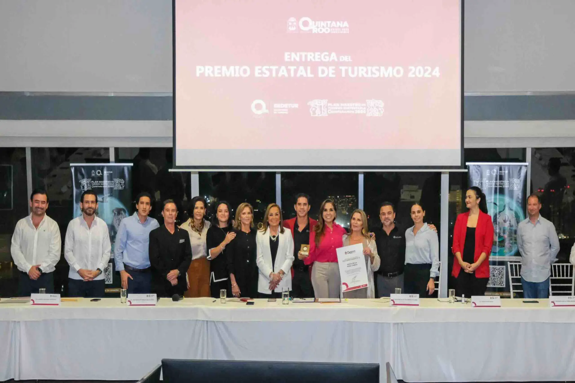 Reconocen a pioneros en QRoo con el 1º Premio de Turismo 2024