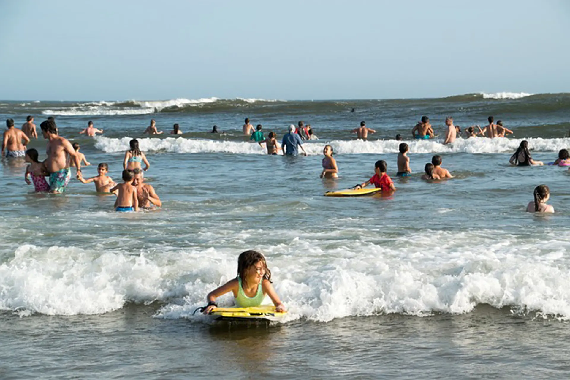 Ya  llegaron más de 300.000 turistas argentinos a Uruguay en 2025