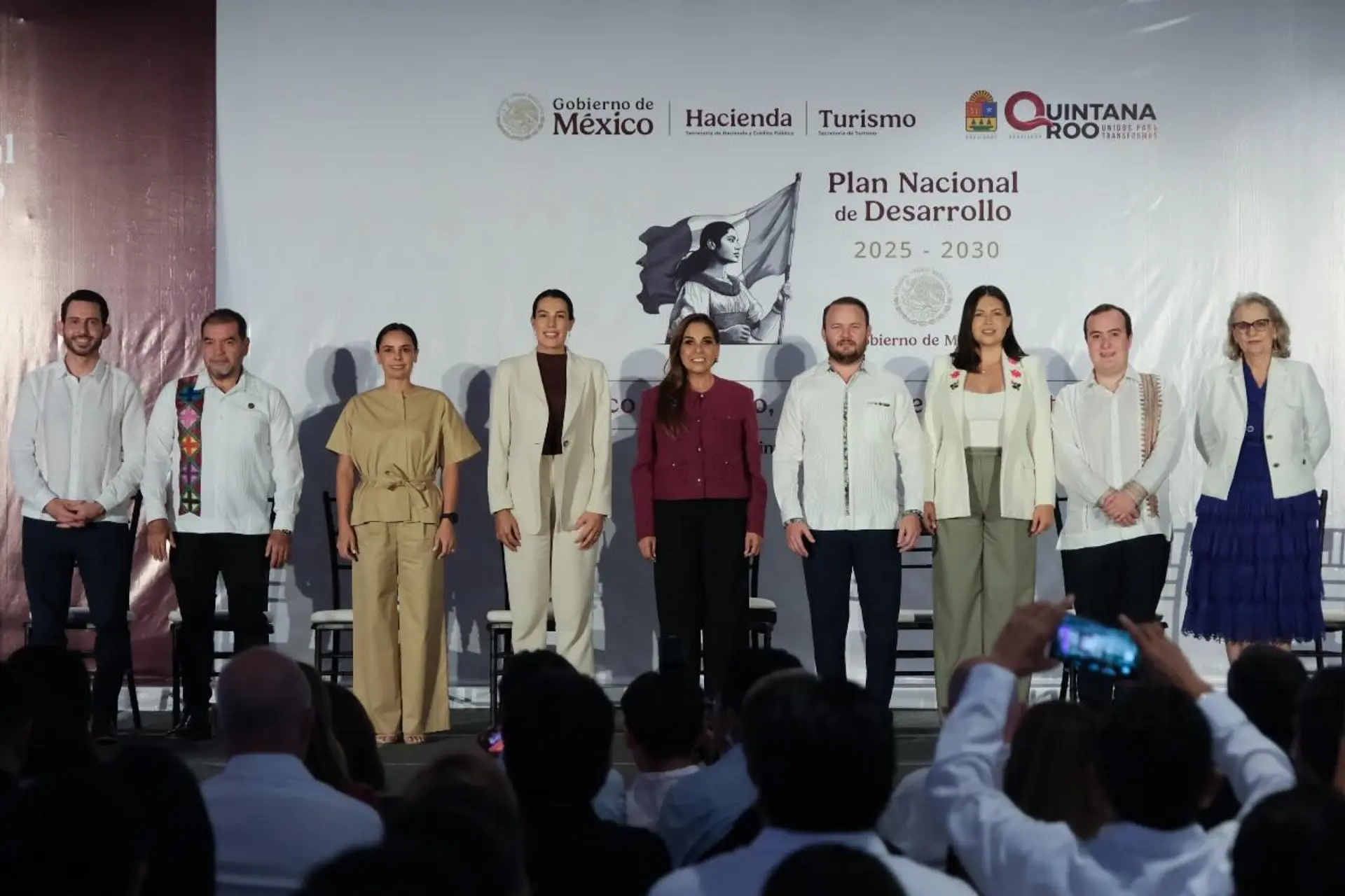 Comenzó  el  foro “México Próspero, Incluyente y Sustentable”.