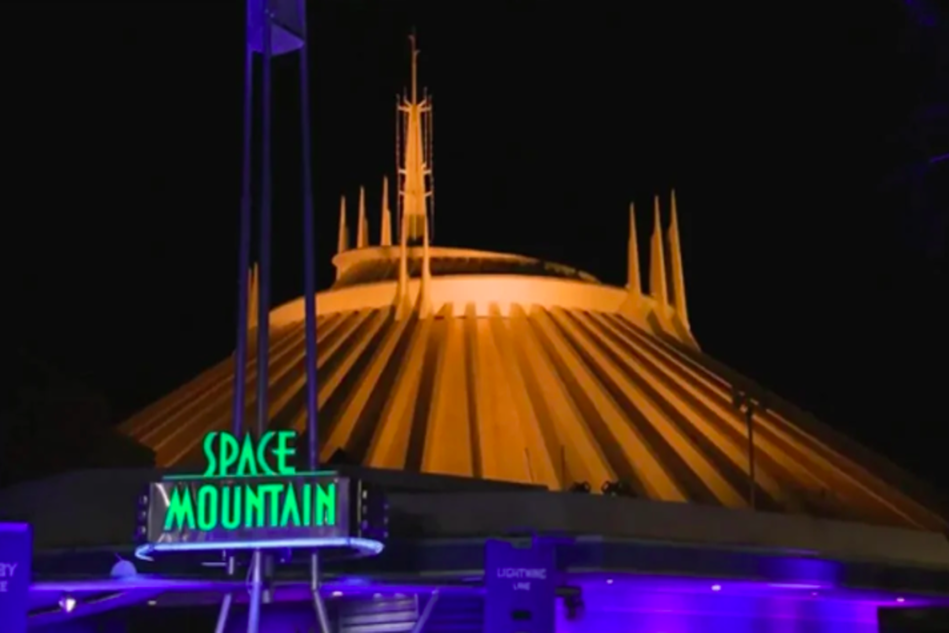 Walt Disney World celebra los 50 años de Space Mountain