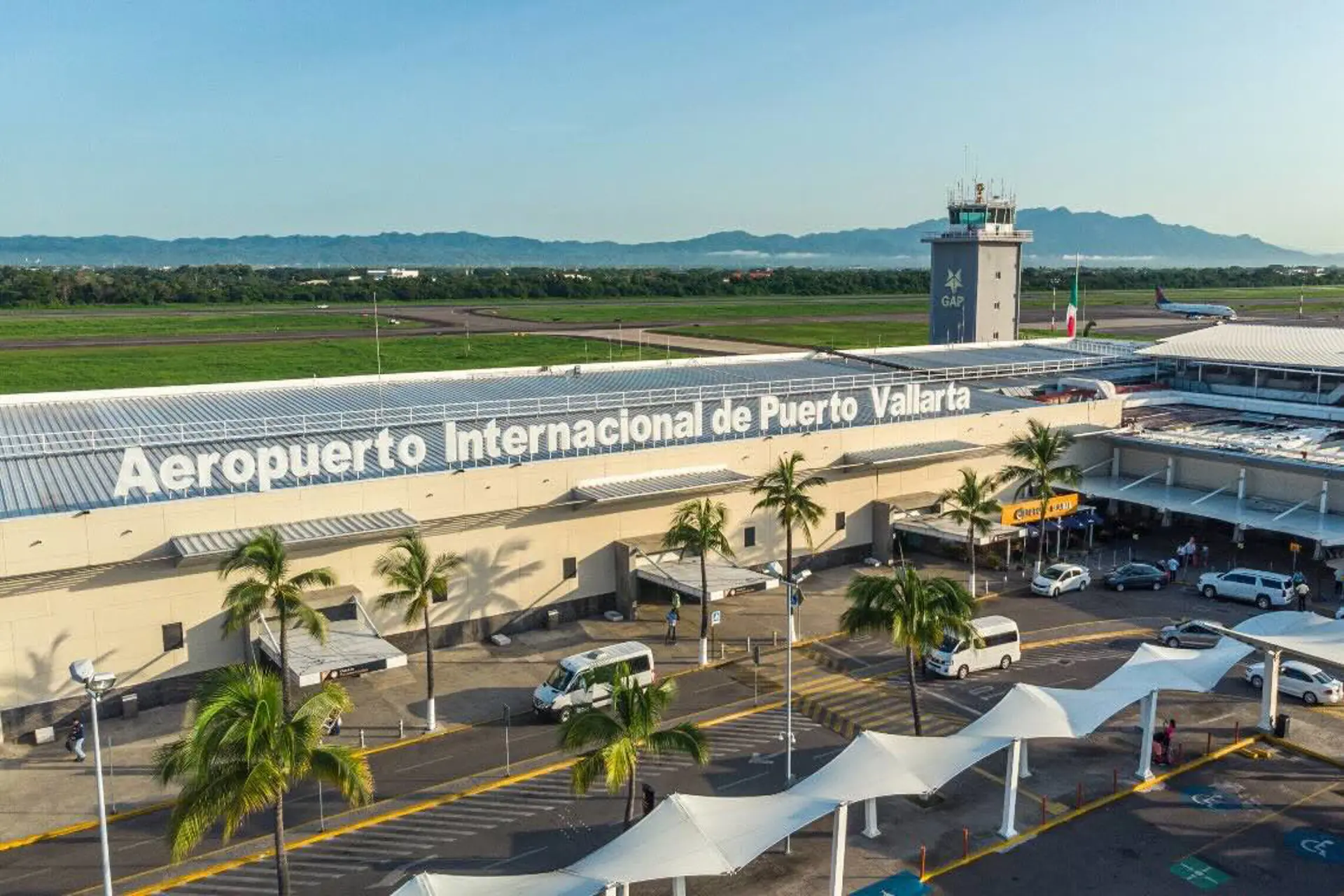  Viva incrementa número de vuelos a Puerto Vallarta