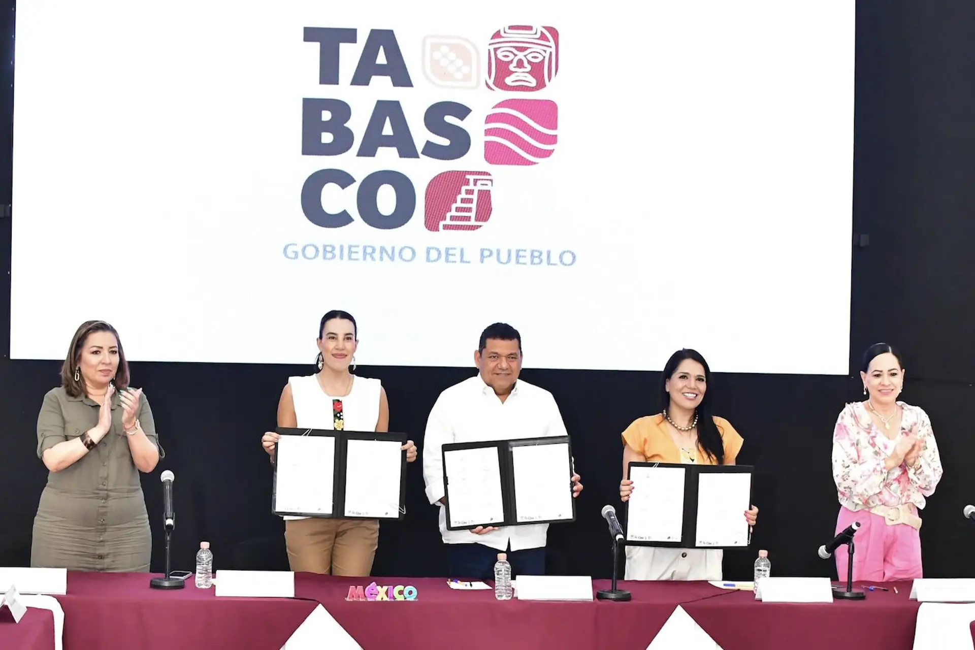 La secretaria de Turismo de México realiza gira por Tabasco