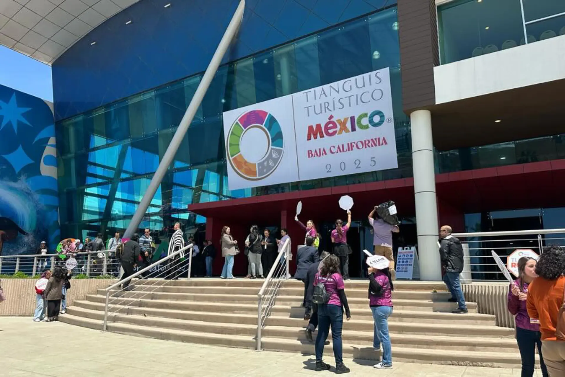 Empiezan a llegar al Tianguis Turístico Baja California 2025 Empiezan a llegar al Tianguis Turístico Baja California 2025