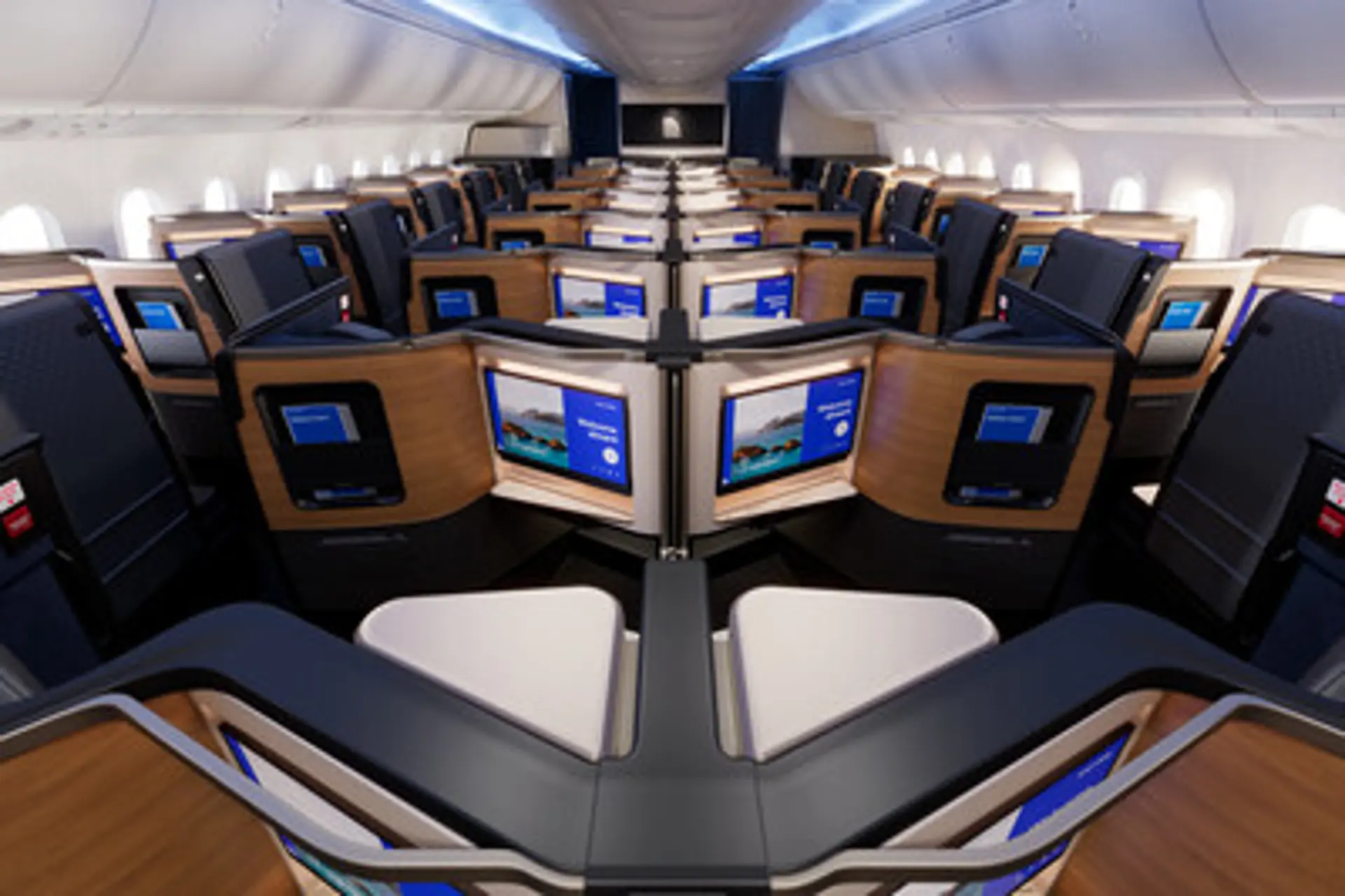 United presenta el interior elevado de la aeronave