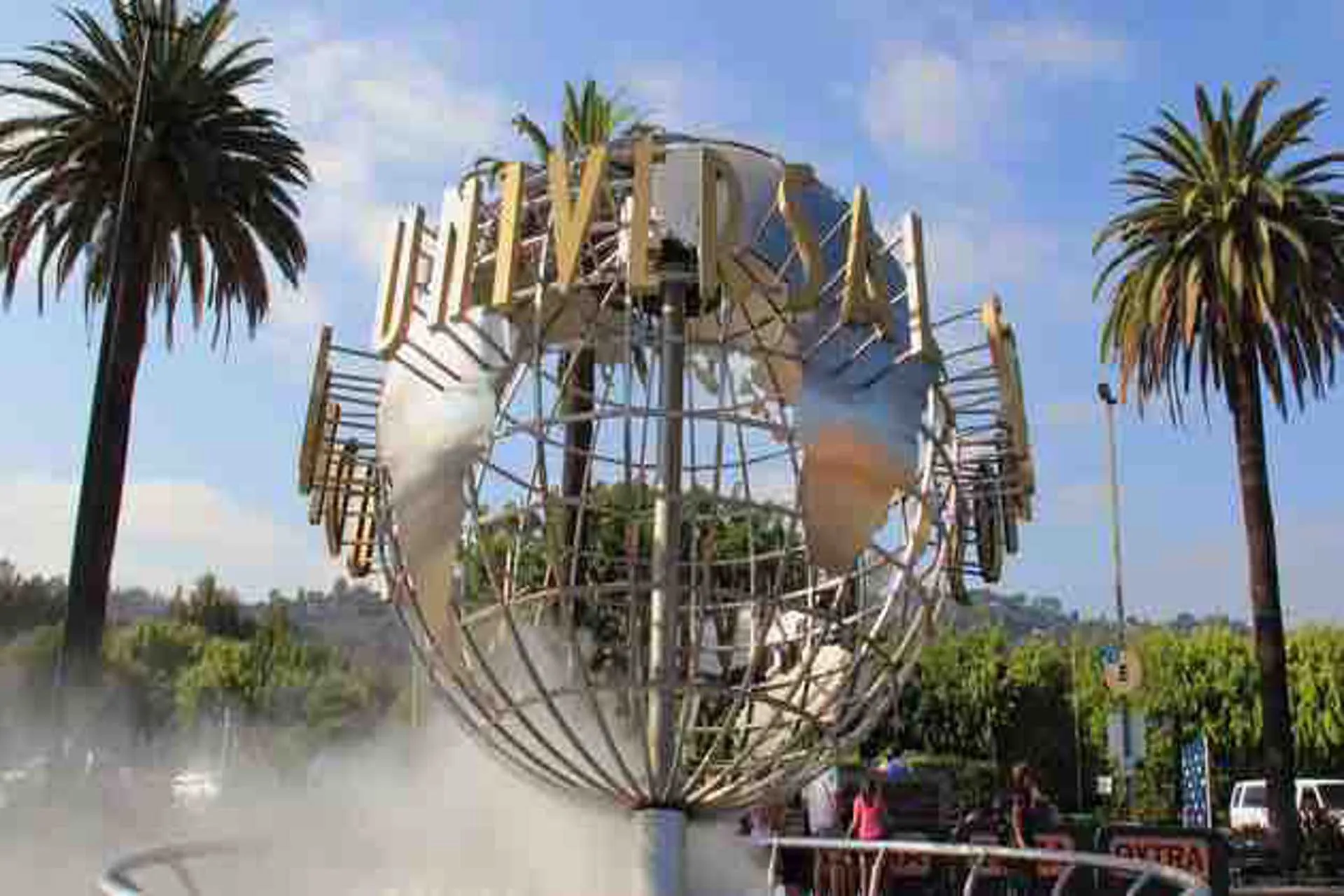 Luego de 1 año cerrado Universal Studios Hollywood abre en abril