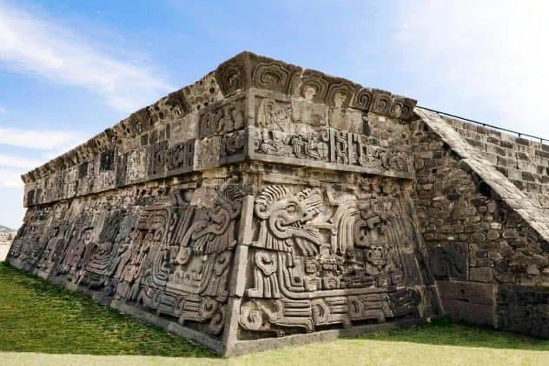 México: aumenta 4.6% la llegada de turistas a zonas arqueológicas México: aumenta 4.6% la llegada de turistas a zonas arqueológicas