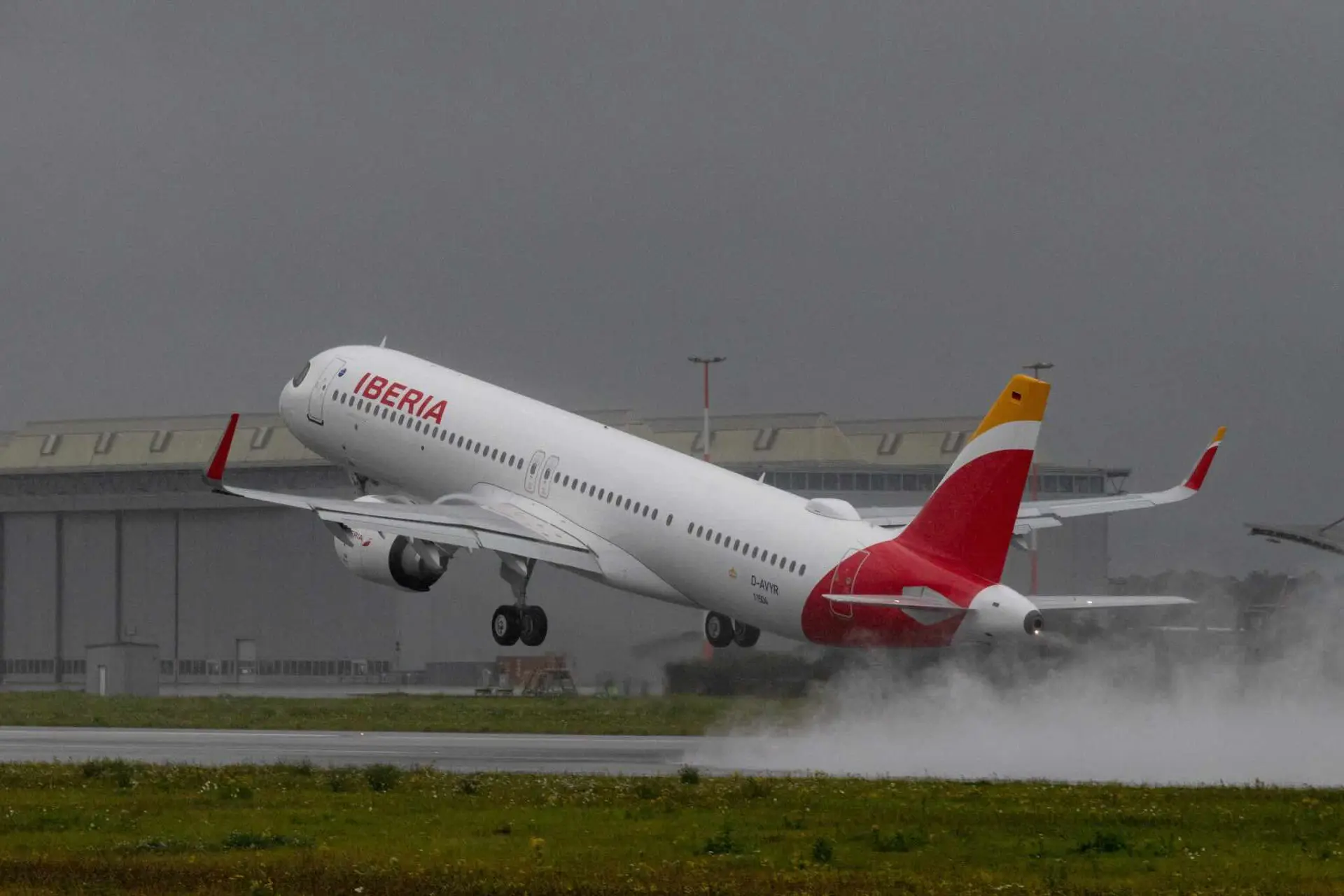 Iberia anuncia su vuelo más largo: Madrid-Santo Domingo Iberia anuncia su vuelo más largo: Madrid-Santo Domingo