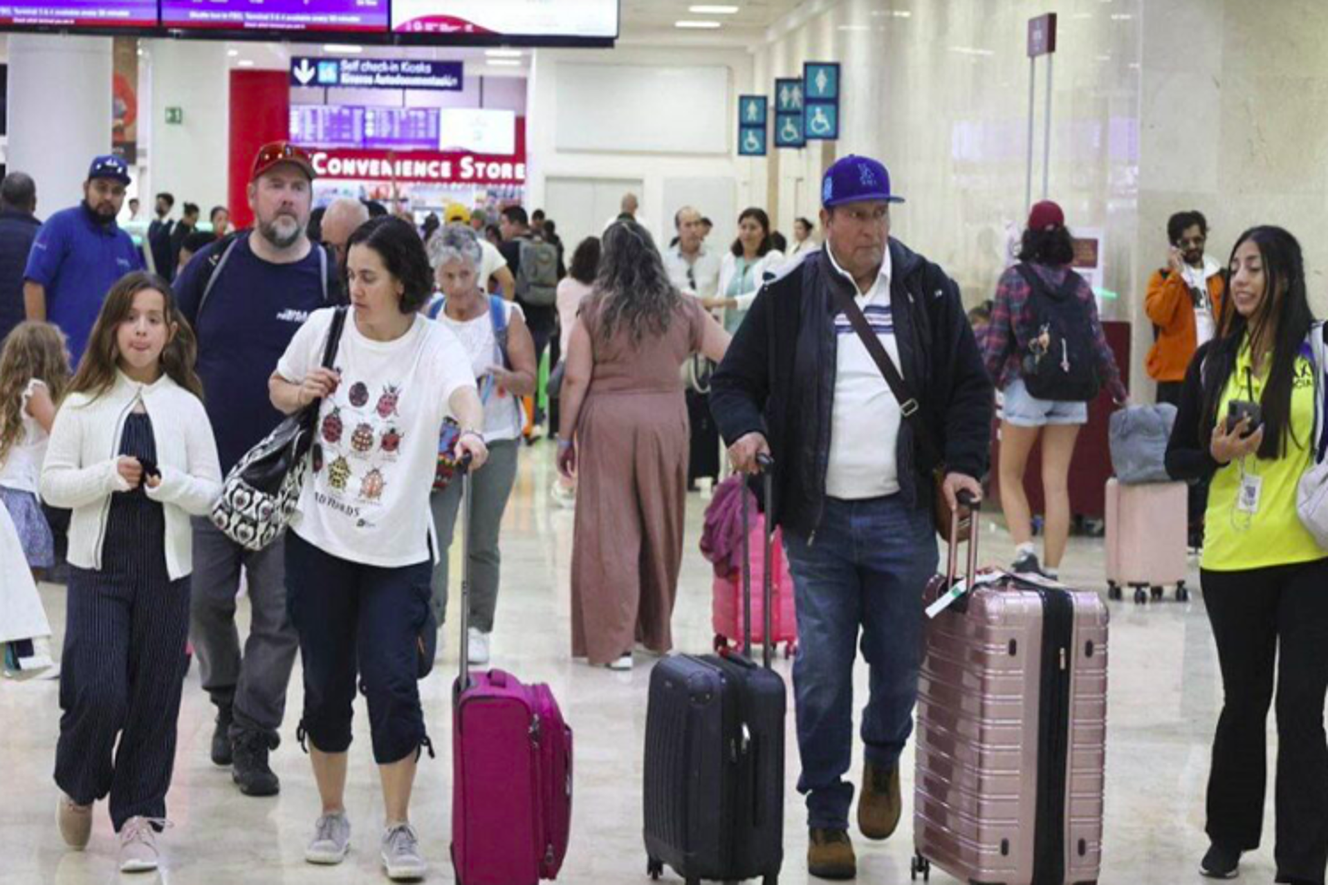 México recibió 9 millones 359 mil turistas internacionales vía aérea