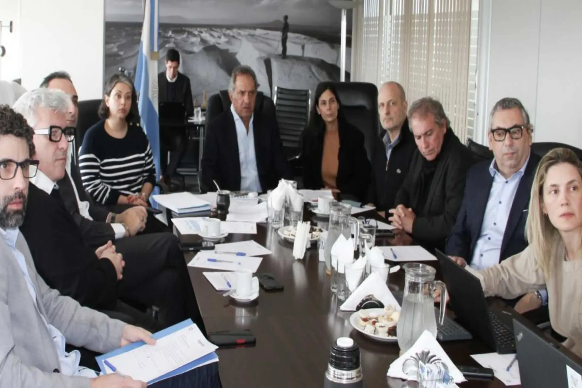 Scioli encabezó la reunión del directorio del Inprotur Scioli encabezó la reunión del directorio del Inprotur