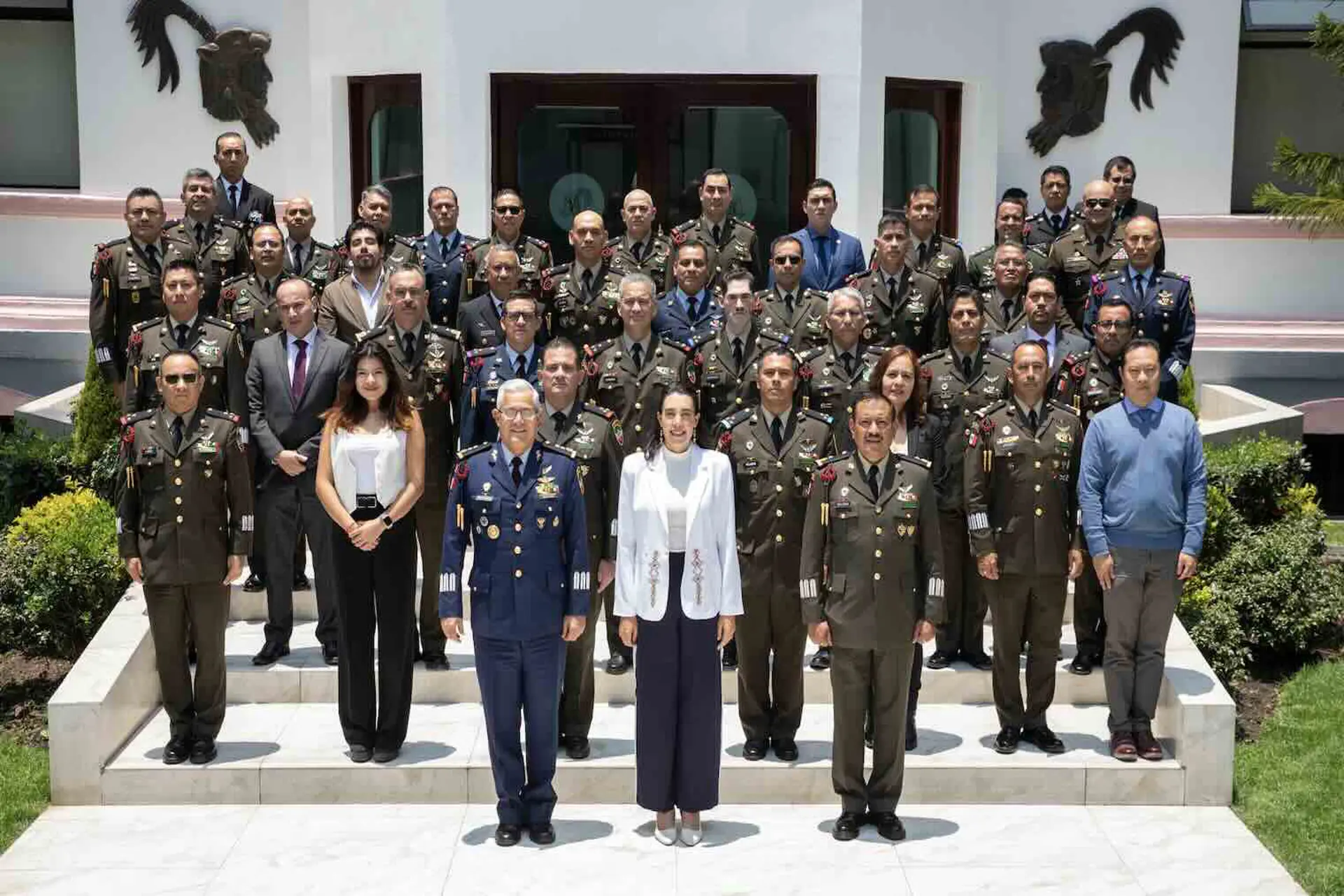 Mexico expone la política de turismo en el Colegio de Defensa Nacional Mexico expone la política de turismo en el Colegio de Defensa Nacional