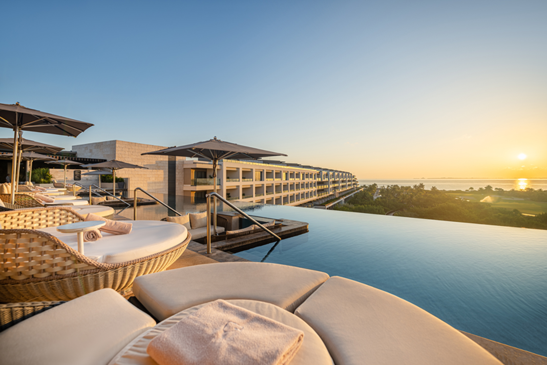 ATELIER de Hoteles. Cómo usuarios pasaron de la inspiración a la reserva 