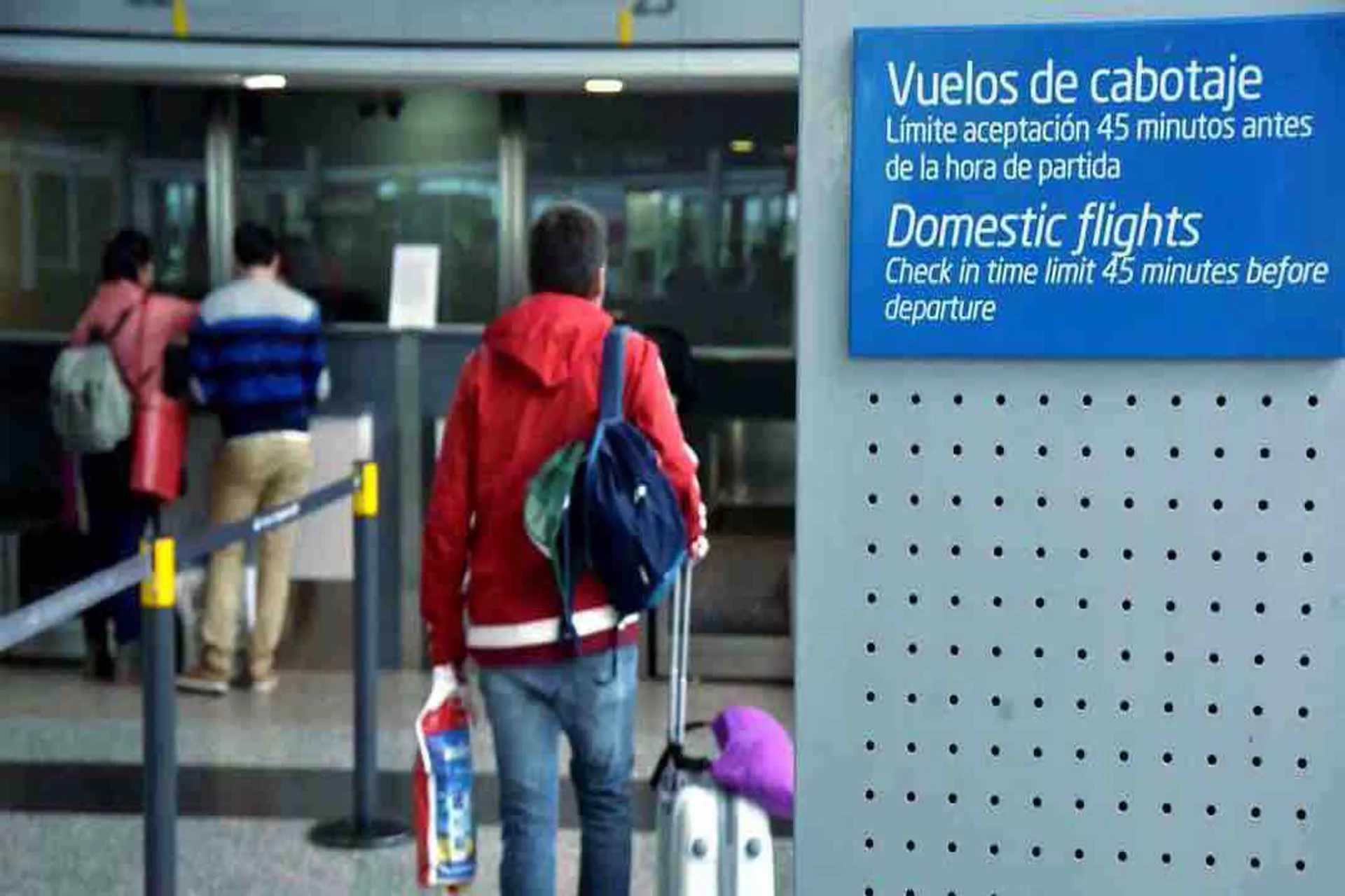 El 51% de los Argentinos no viajaría al exterior hasta tener la vacuna