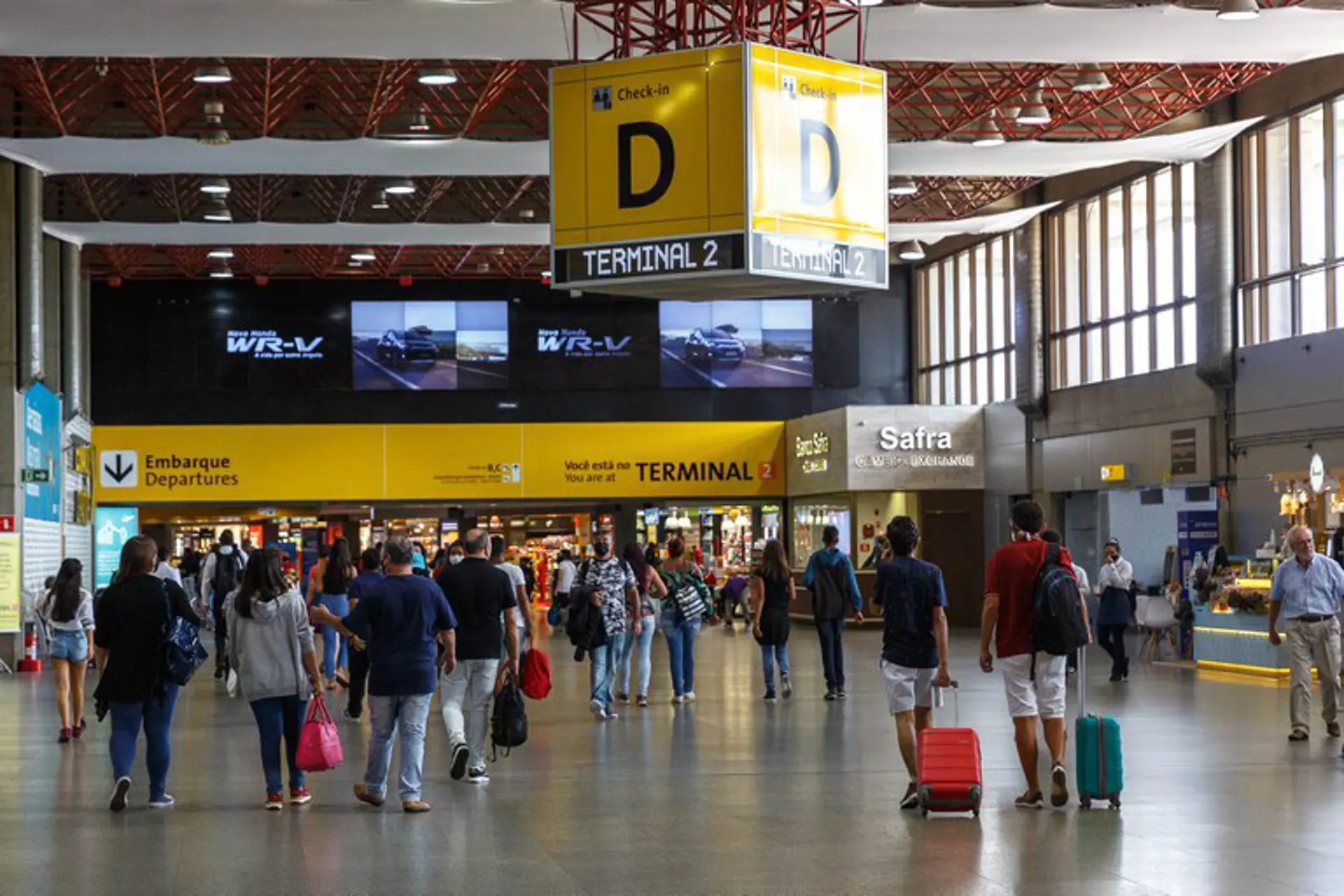 Brasil: movimiento en aeropuertos crece un 10% en el semestre