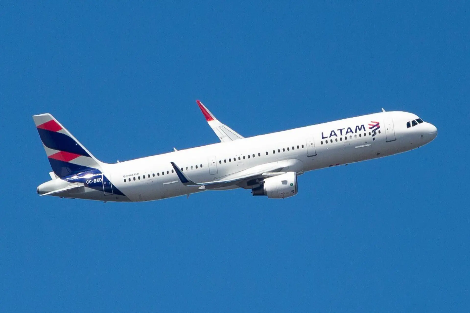 LATAM lanza su 10ª ruta entre Brasil y Argentina: Recife-Buenos Aires LATAM lanza su 10ª ruta entre Brasil y Argentina: Recife-Buenos Aires