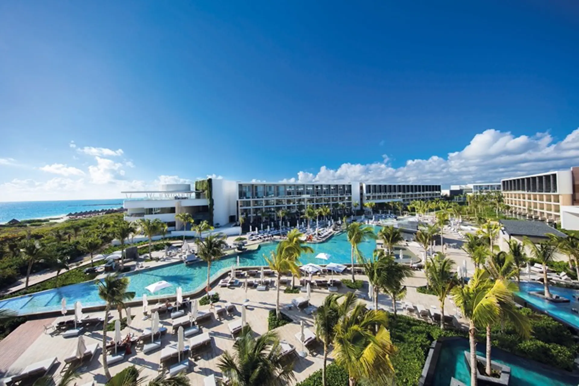 PALLADIUM HOTEL GROUP anuncia “BLEISURE”, la nueva forma de viajar PALLADIUM HOTEL GROUP anuncia “BLEISURE”, la nueva forma de viajar