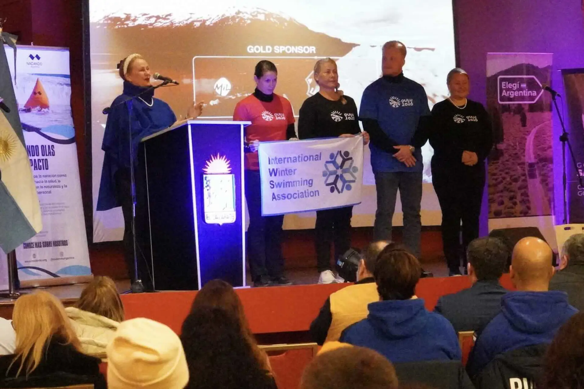 Comenzó  la 3ª copa mundial de natación de invierno en El Calafate