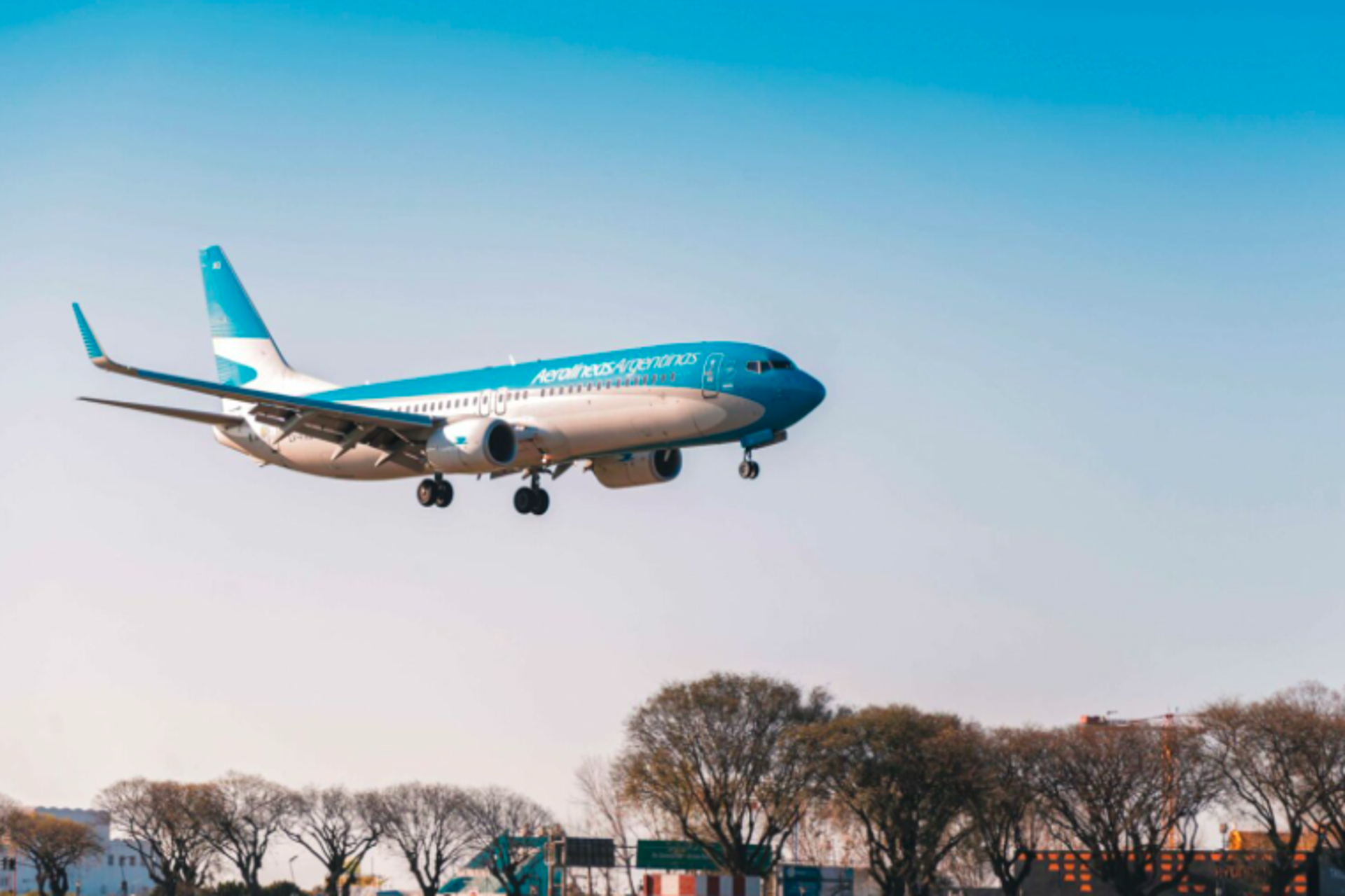 Aerolíneas Argentinas transporto 1.262.000 pasajeros en temporada