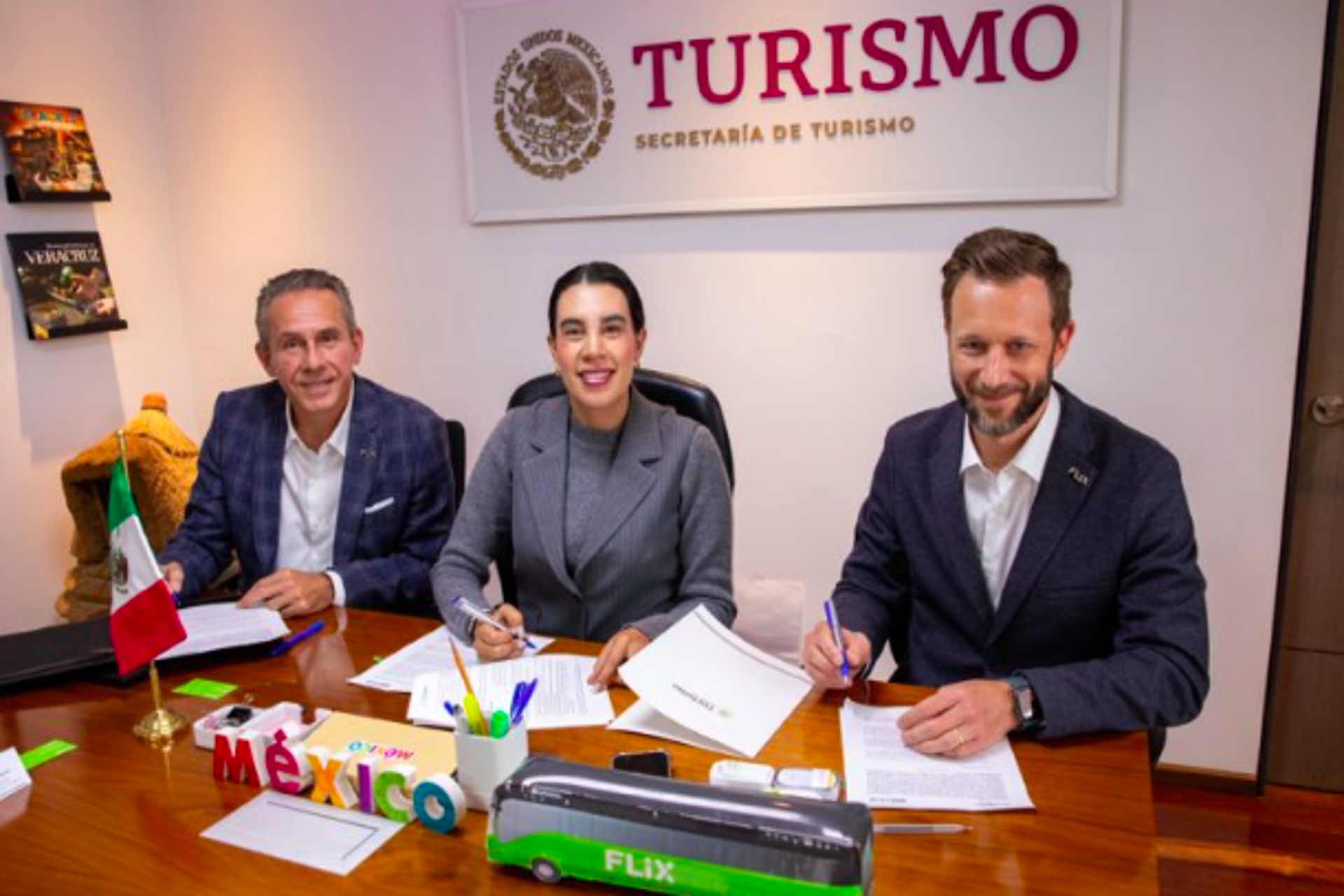 Sectur y Flix México firman convenio para promover a la marca México