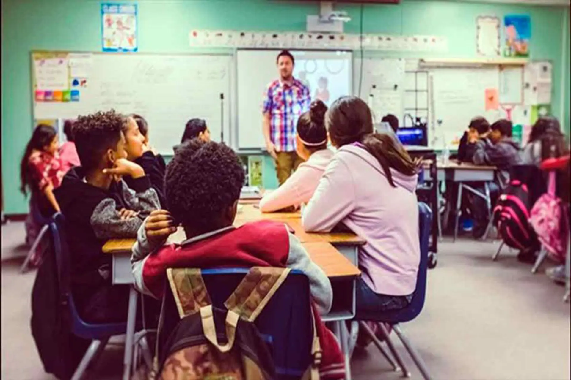 Colombia 130 instituciones en la Red Colegios Amigos del Turismo 2025
