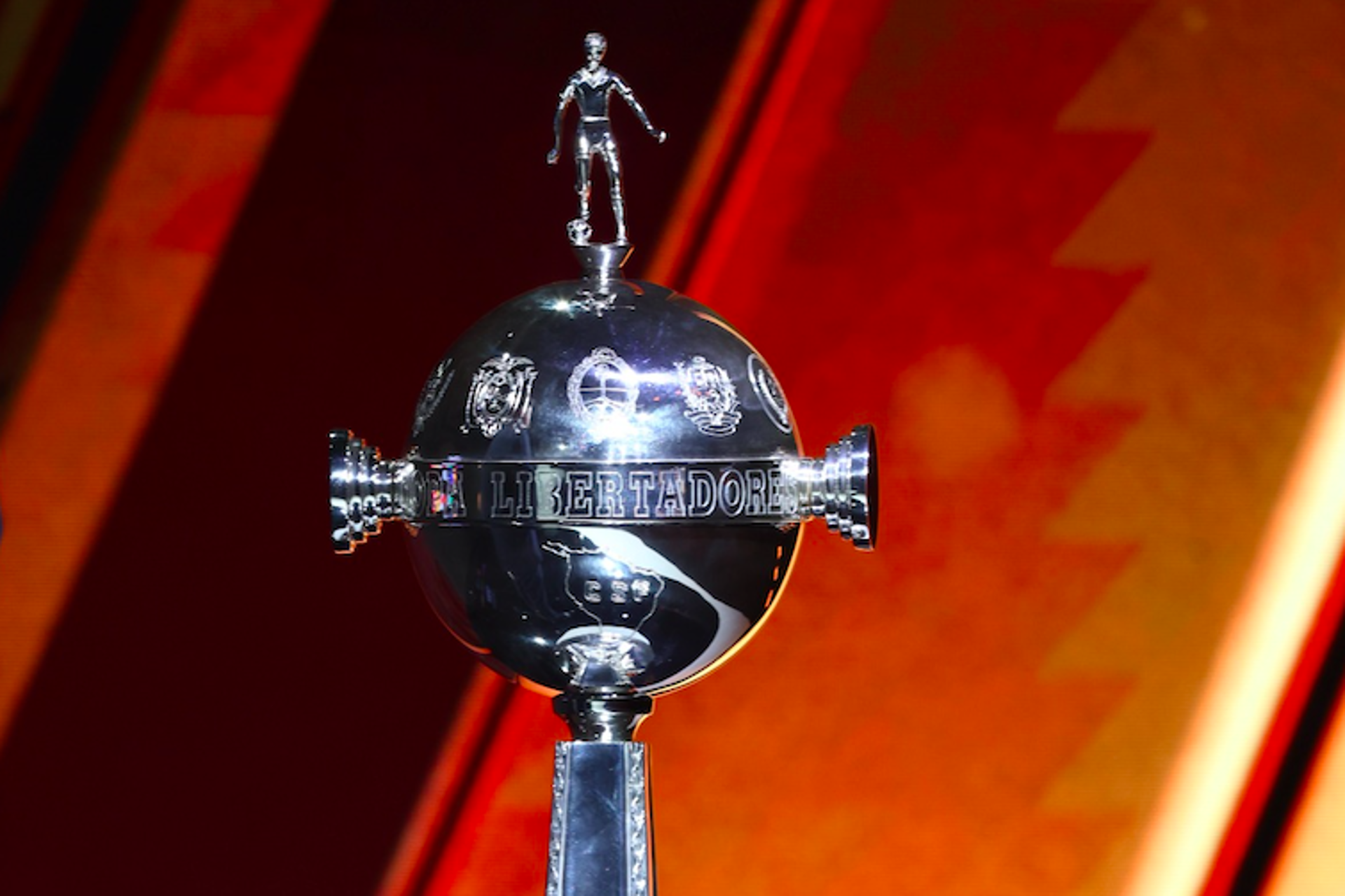 Avianca trae el trofeo de la Conmebol Libertadores a Buenos Aires