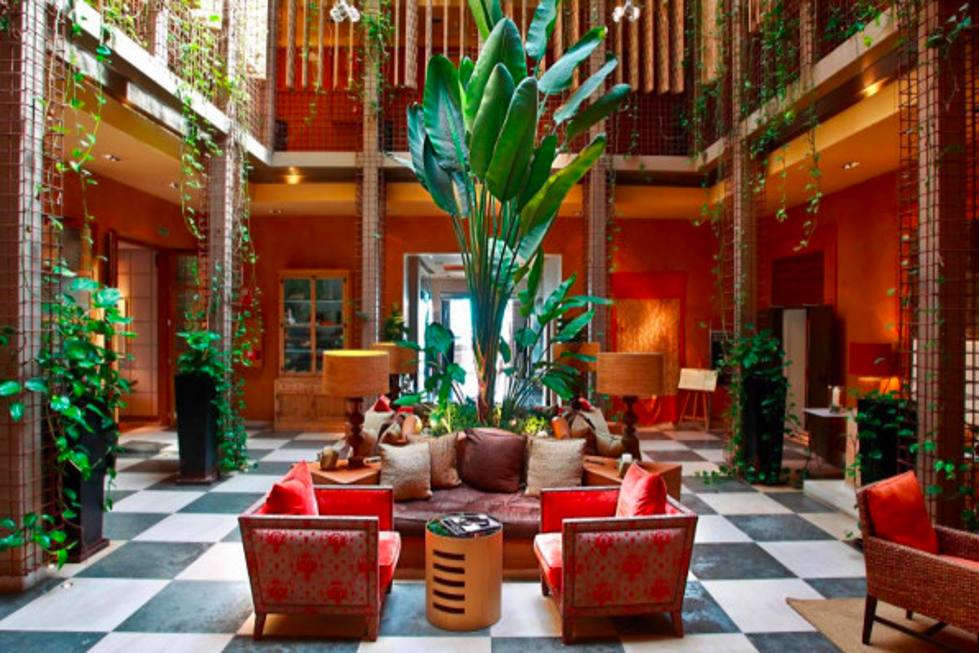 Meliá se queda con la gestión de los hoteles de Messi