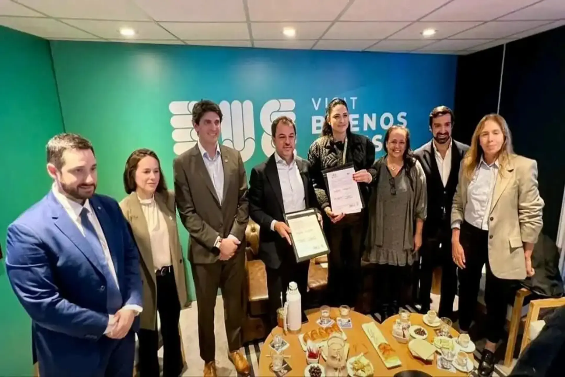 CDMX y Bs As firman convenio para impulsar modelo turístico alternativo